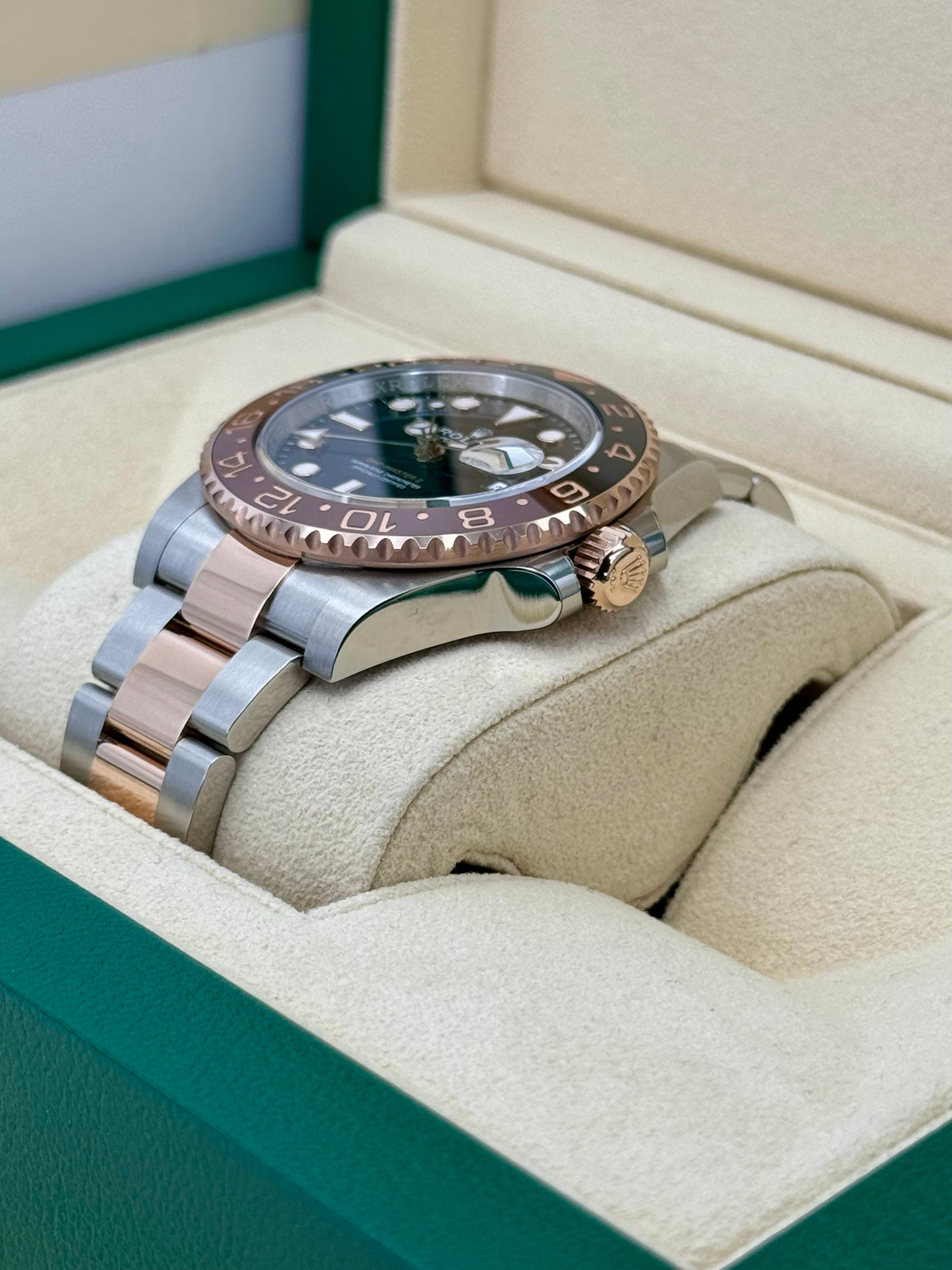 NEW 2022 Rolex GMT-Master II "Rootbeer" 40mm 126711CHNR Two-Tone