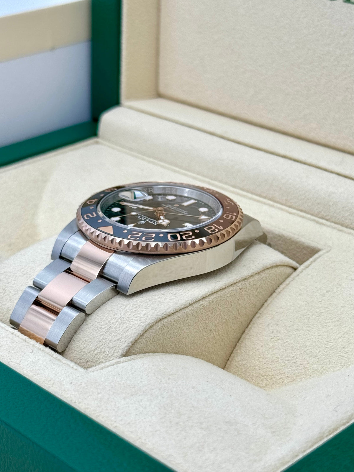 NEW 2022 Rolex GMT-Master II "Rootbeer" 40mm 126711CHNR Two-Tone