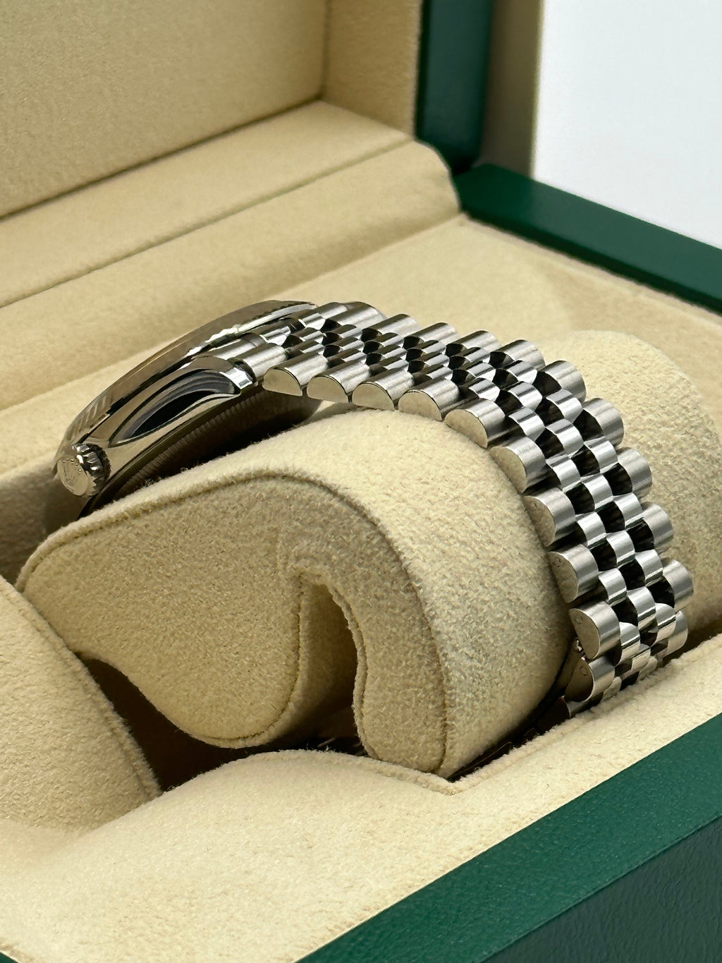 2023 Rolex Datejust 36mm 126234 Jubilee Pink Dial Diamond VI & IX