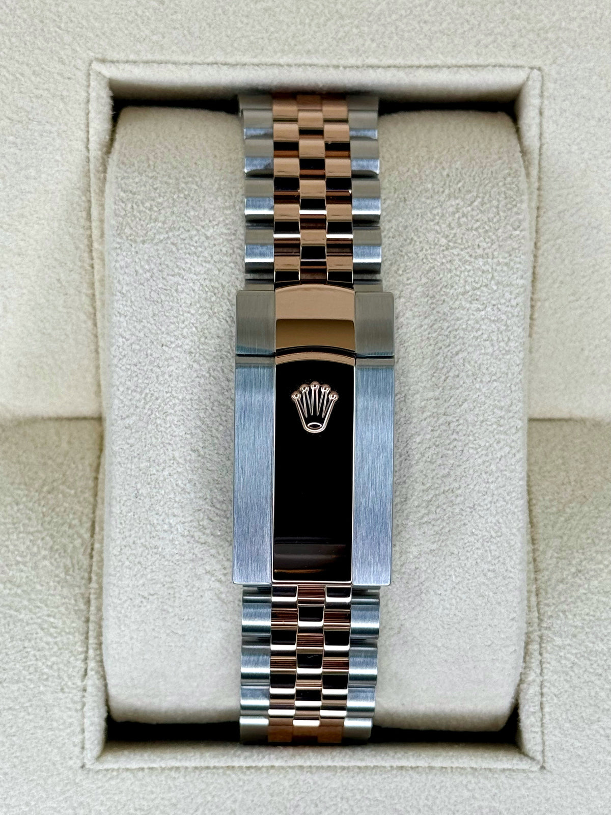 NEW 2025 Rolex Datejust 41mm 126331 Two-Tone Jubilee Sundust Diamond Dial
