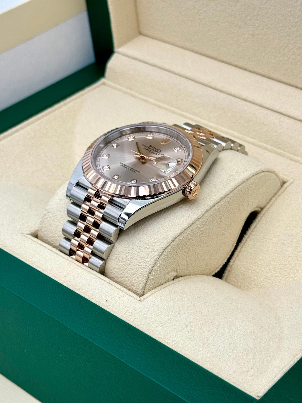 NEW 2025 Rolex Datejust 41mm 126331 Two-Tone Jubilee Sundust Diamond Dial
