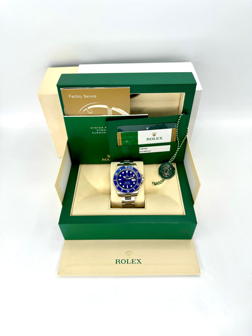 2017 Rolex Submariner "Smurf" 40mm 116619LB White Gold Blue Dial