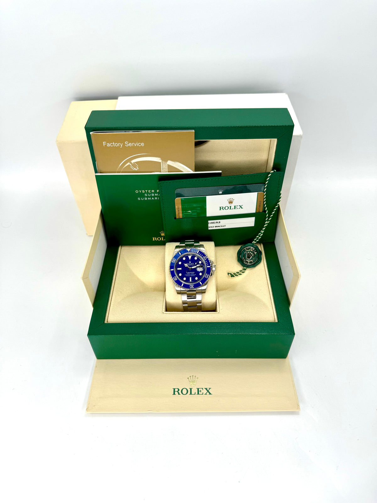 2017 Rolex Submariner "Smurf" 40mm 116619LB White Gold Blue Dial