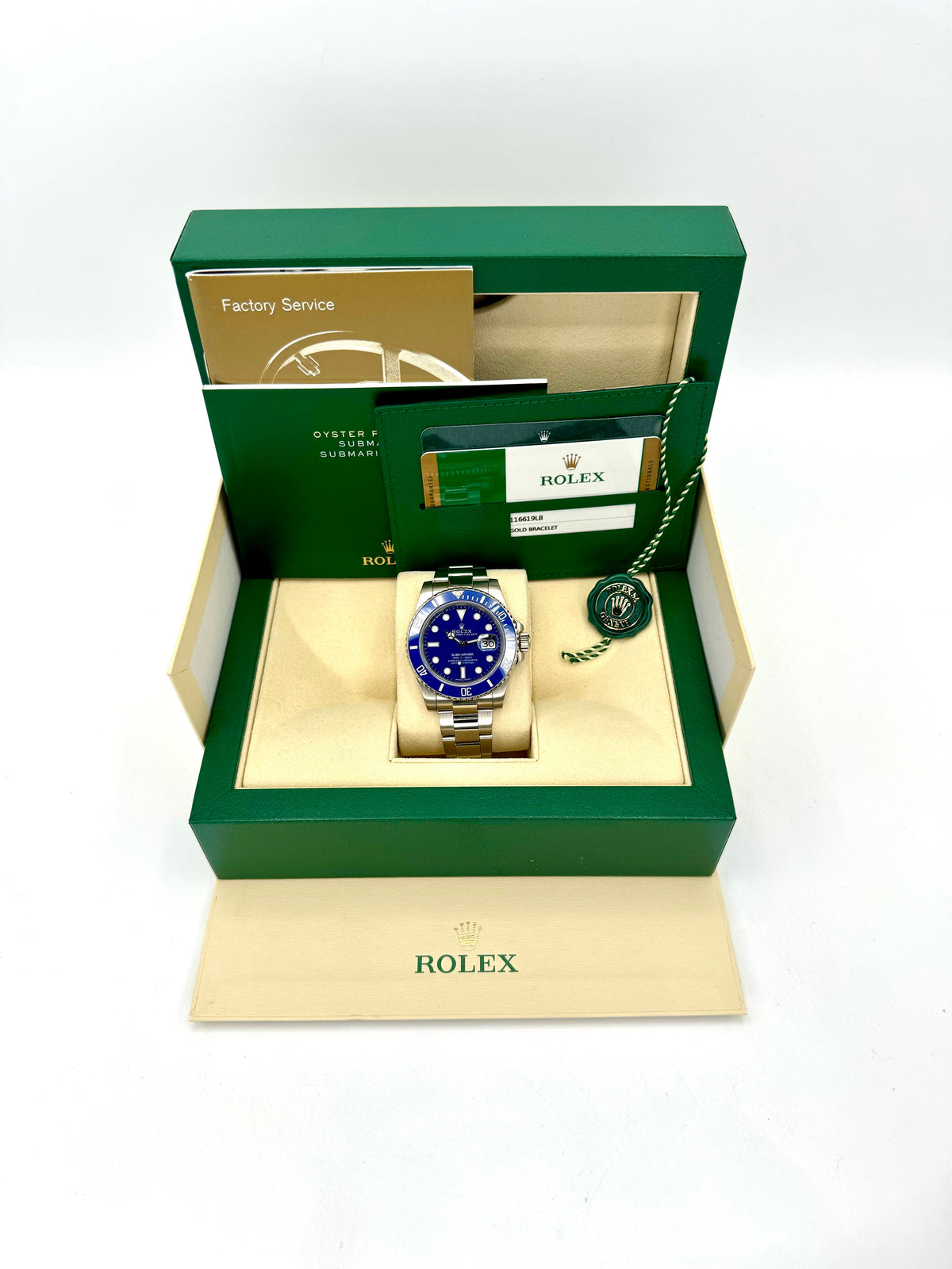 2017 Rolex Submariner "Smurf" 40mm 116619LB White Gold Blue Dial