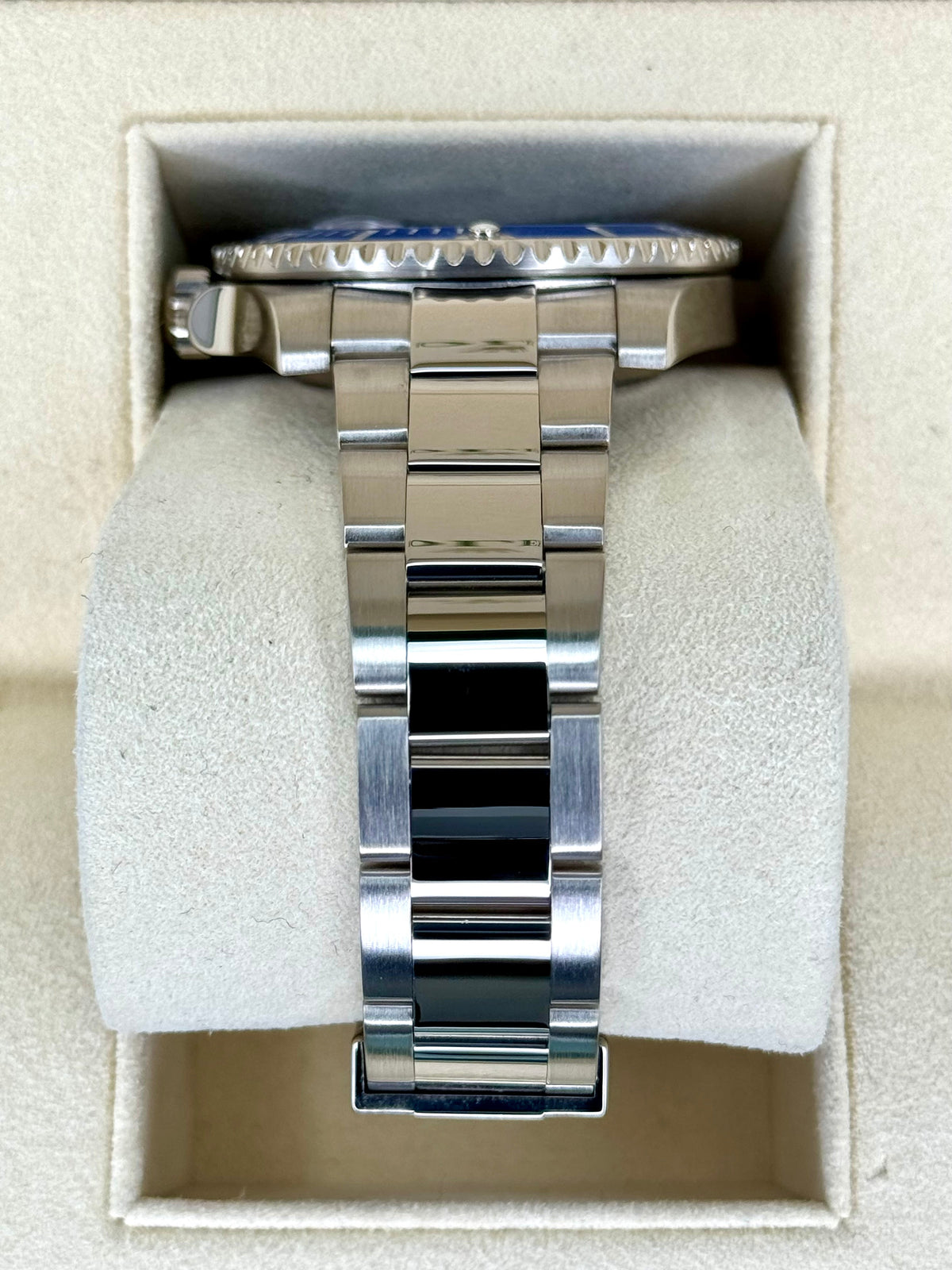 2017 Rolex Submariner "Smurf" 40mm 116619LB White Gold Blue Dial
