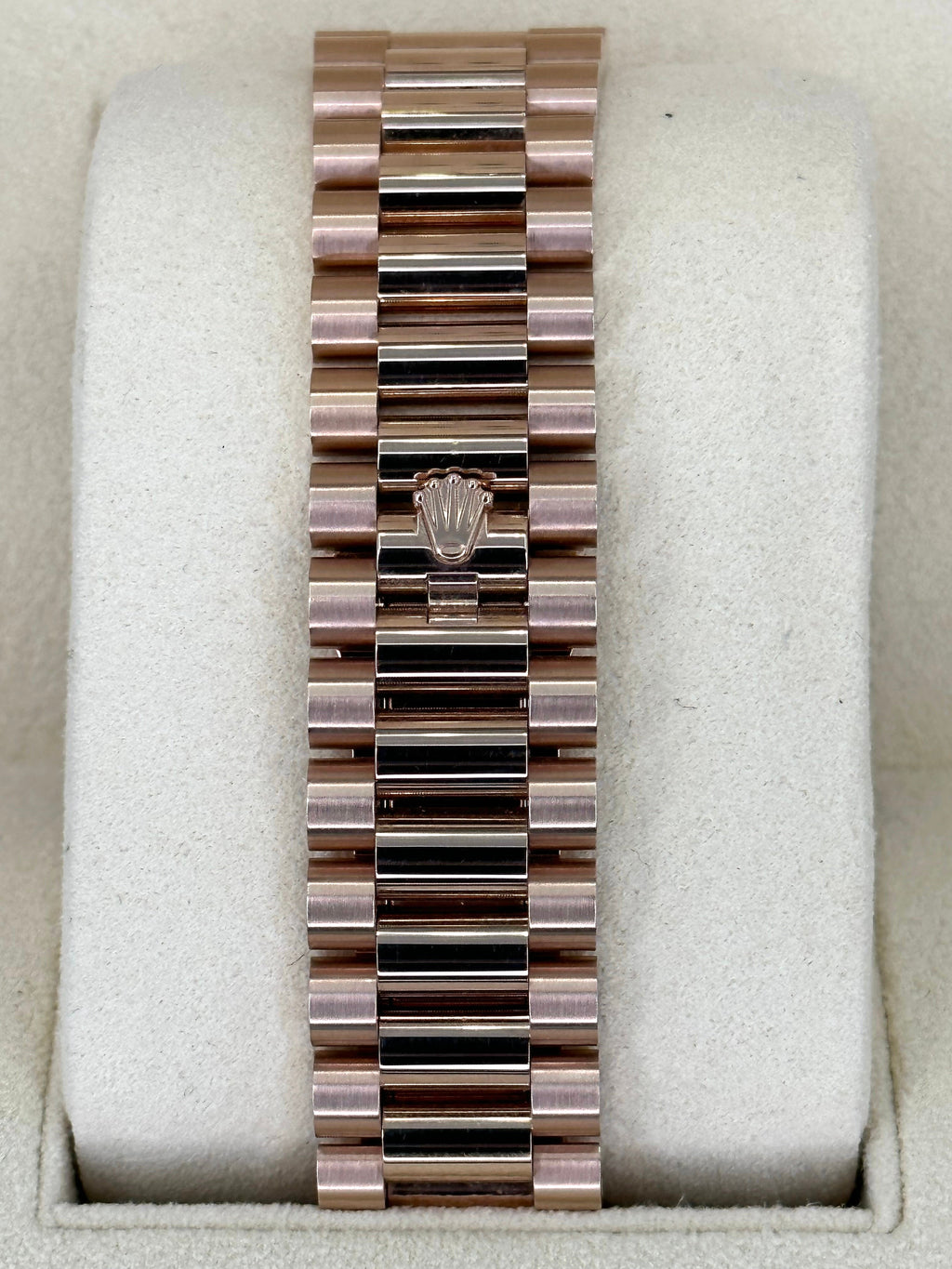 NEW 2025 Rolex Day-Date 228235 Presidential Rose Gold White Dial
