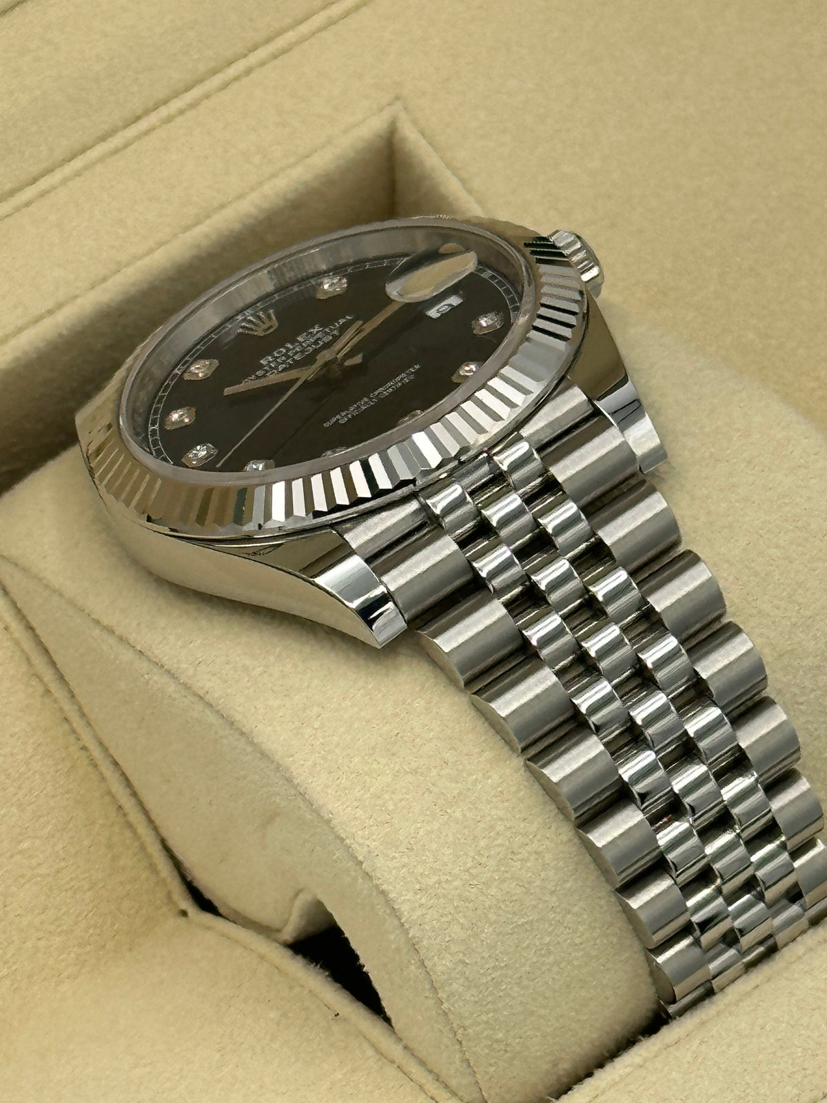 2022 Rolex Datejust 41mm 126334 Jubilee Blue Diamond Dial