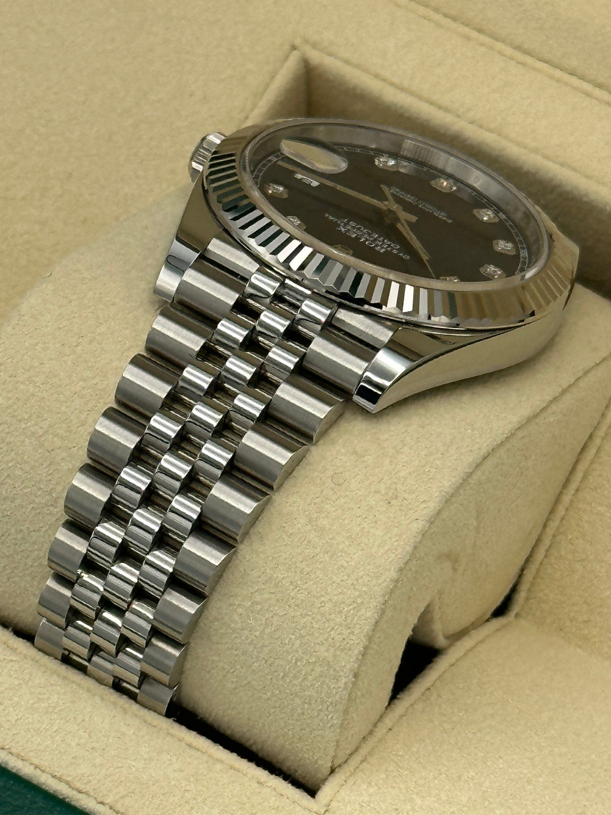 2022 Rolex Datejust 41mm 126334 Jubilee Blue Diamond Dial