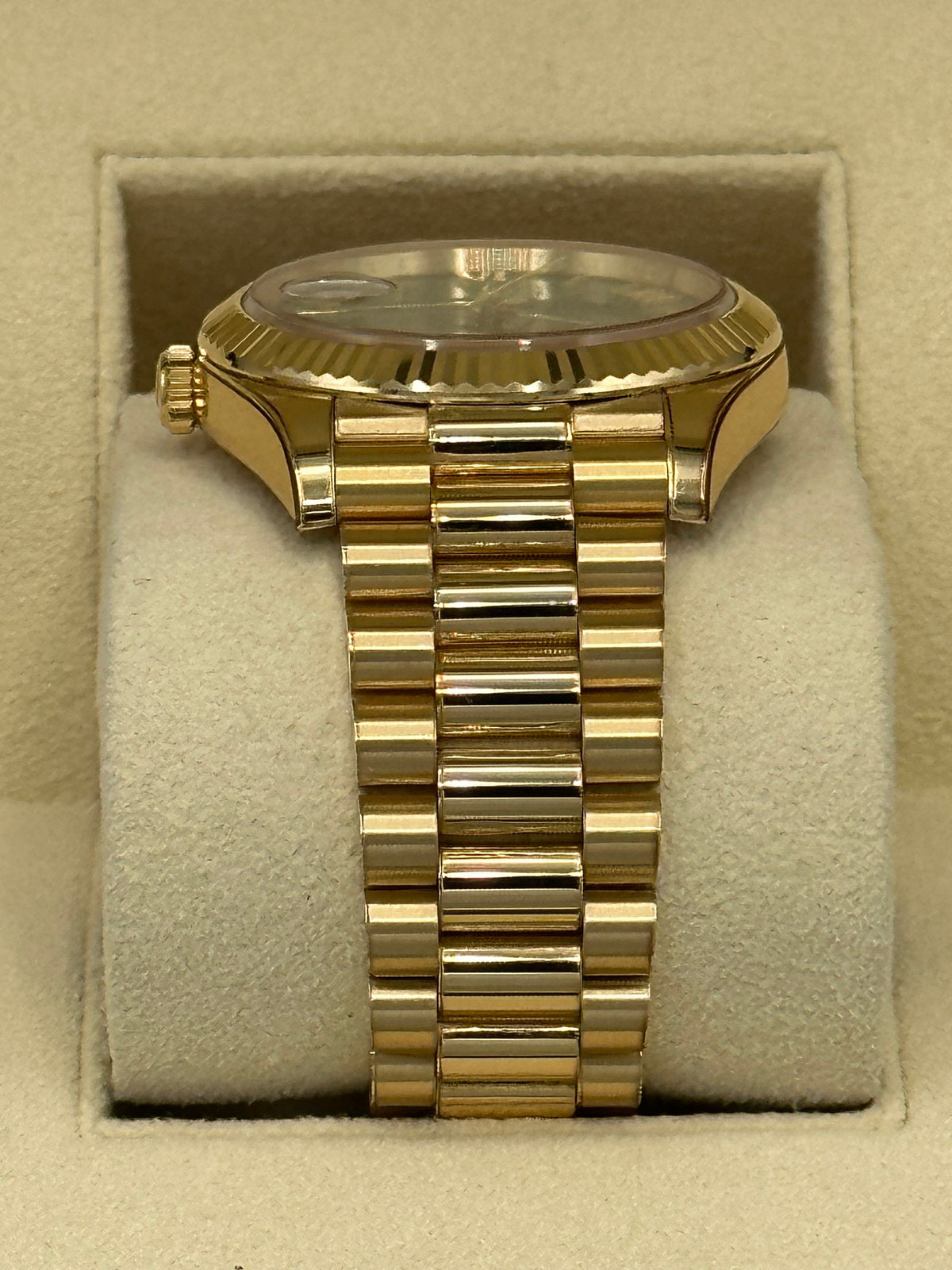 2023 Rolex Day-Date 40mm 228238 Presidential Green Dial