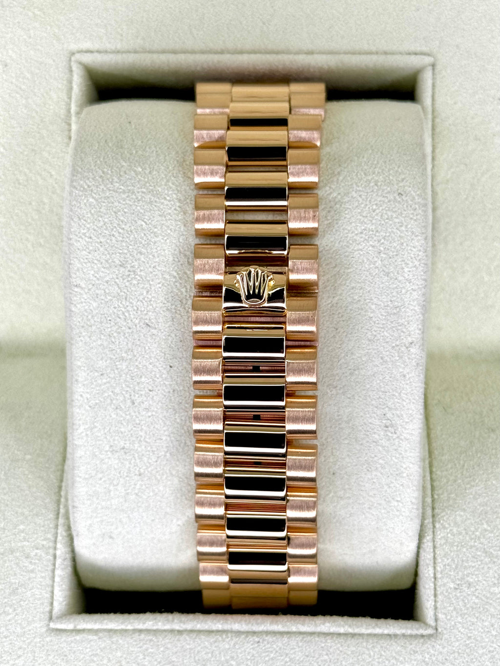 1985 Rolex Day-Date 36mm 18038 Presidential Champagne Dial
