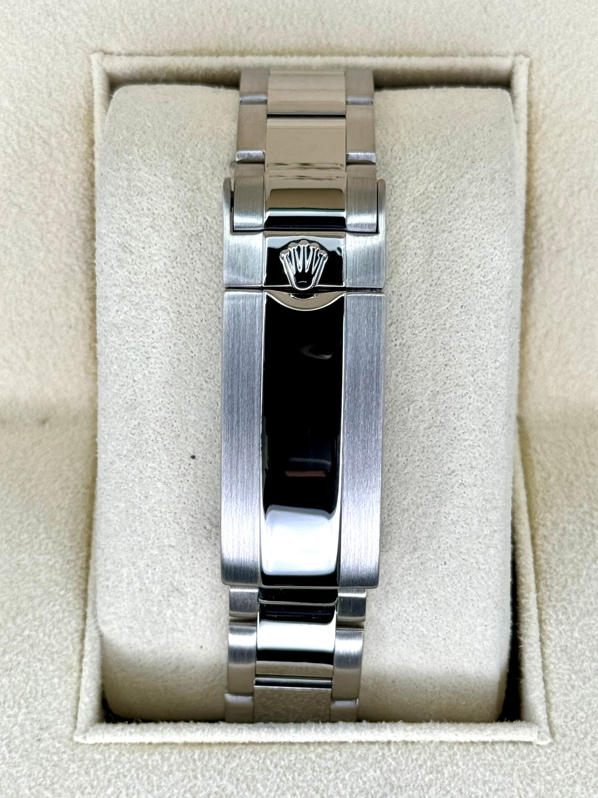 Rolex Submariner "Smurf" 40mm 116619LB White Gold Blue Dial