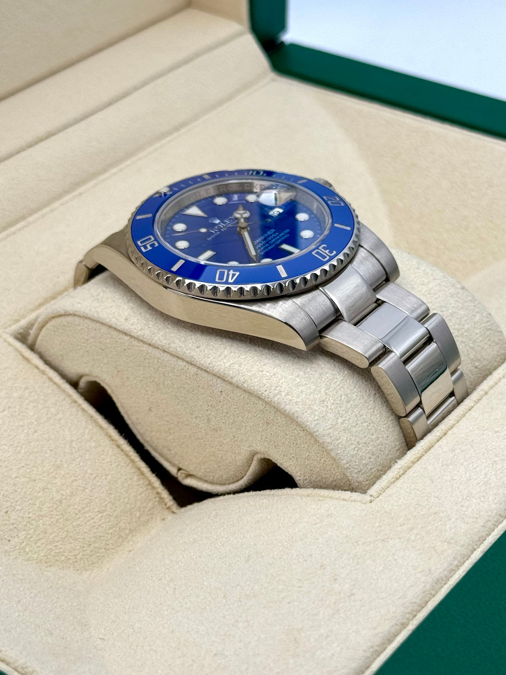 Rolex Submariner "Smurf" 40mm 116619LB White Gold Blue Dial