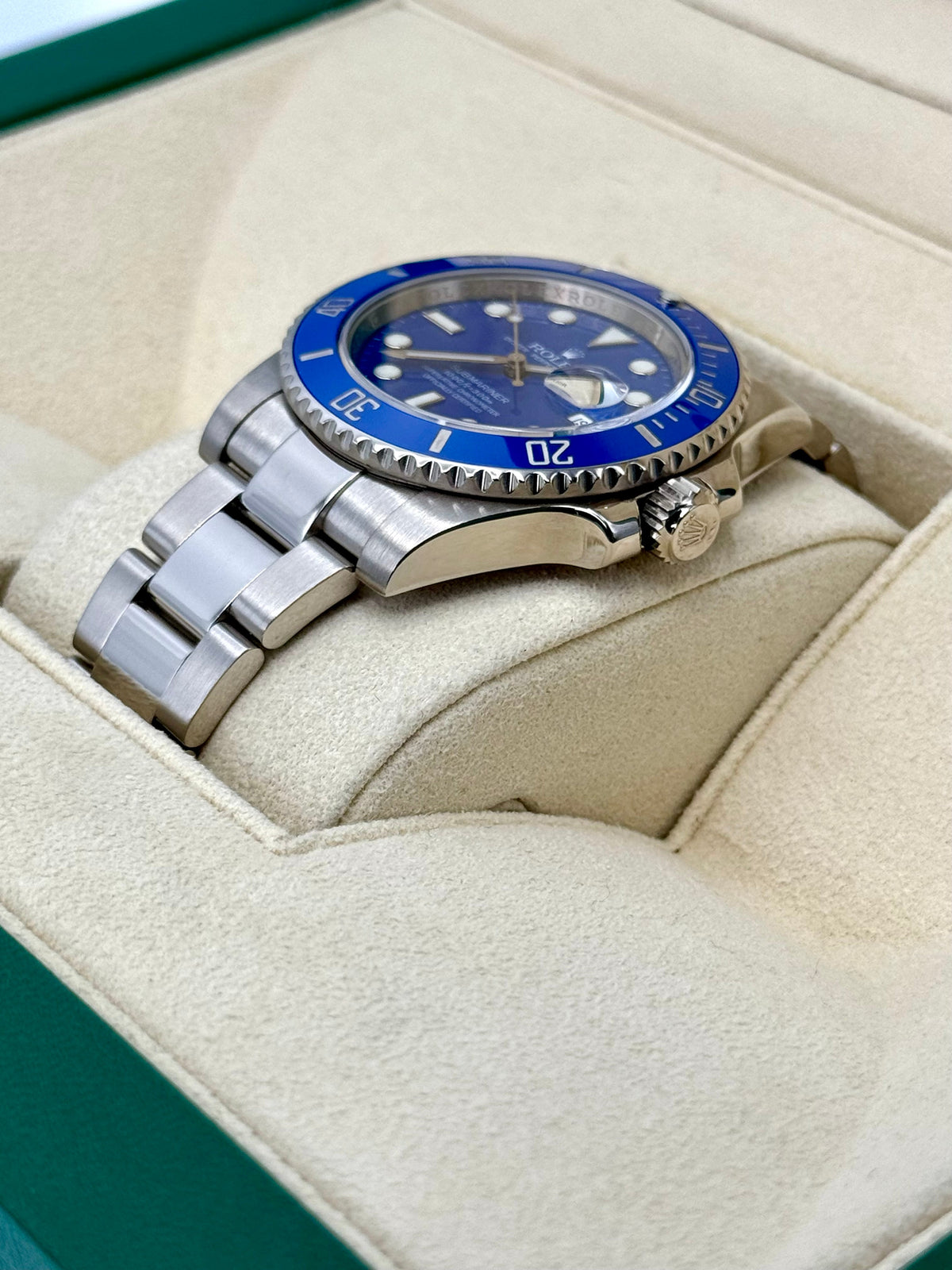 Rolex Submariner "Smurf" 40mm 116619LB White Gold Blue Dial