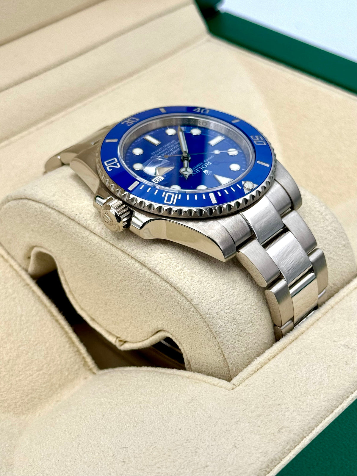 Rolex Submariner "Smurf" 40mm 116619LB White Gold Blue Dial