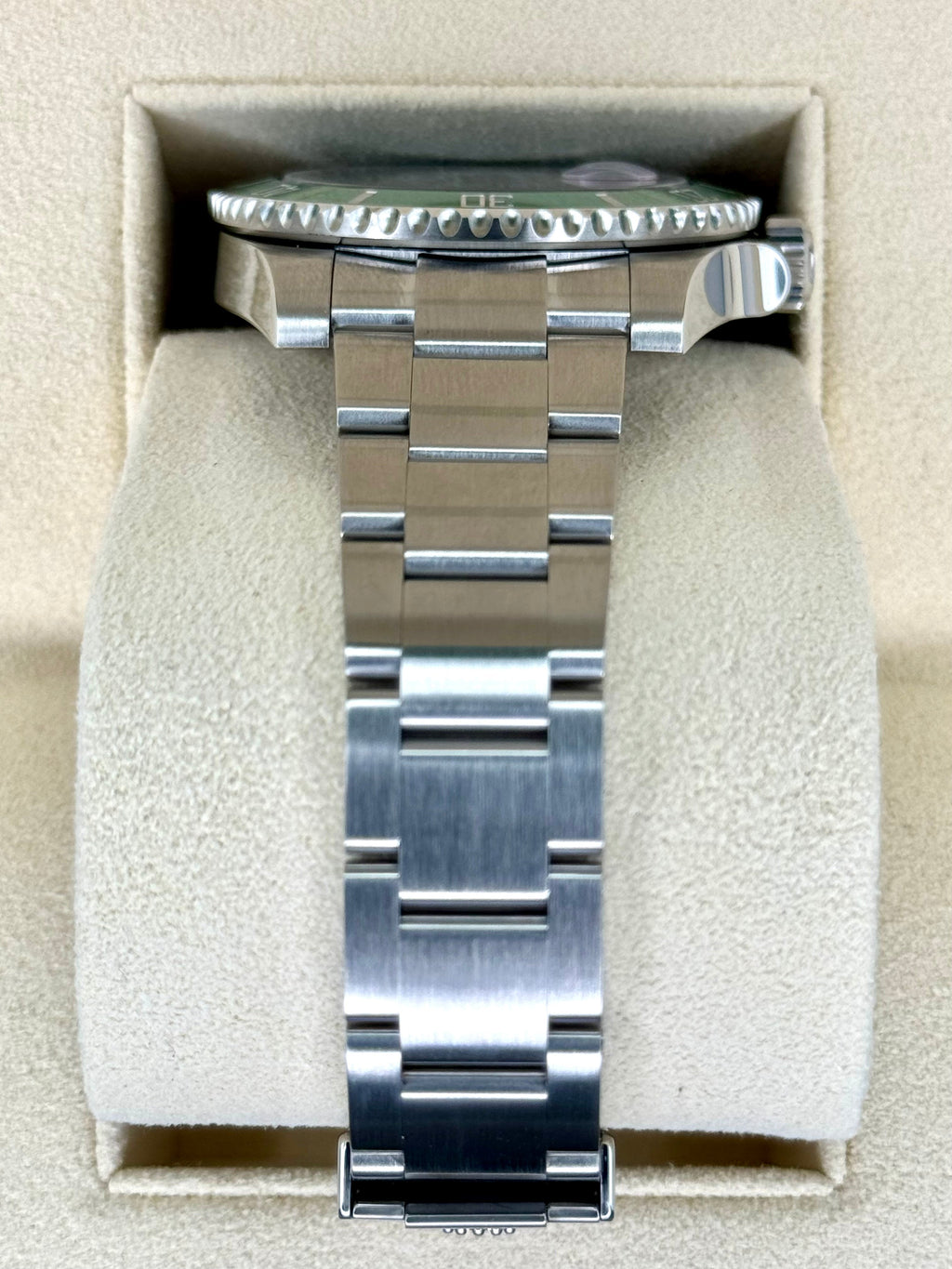 2019 Rolex Submariner "Hulk" 40mm 116610LV Green Dial