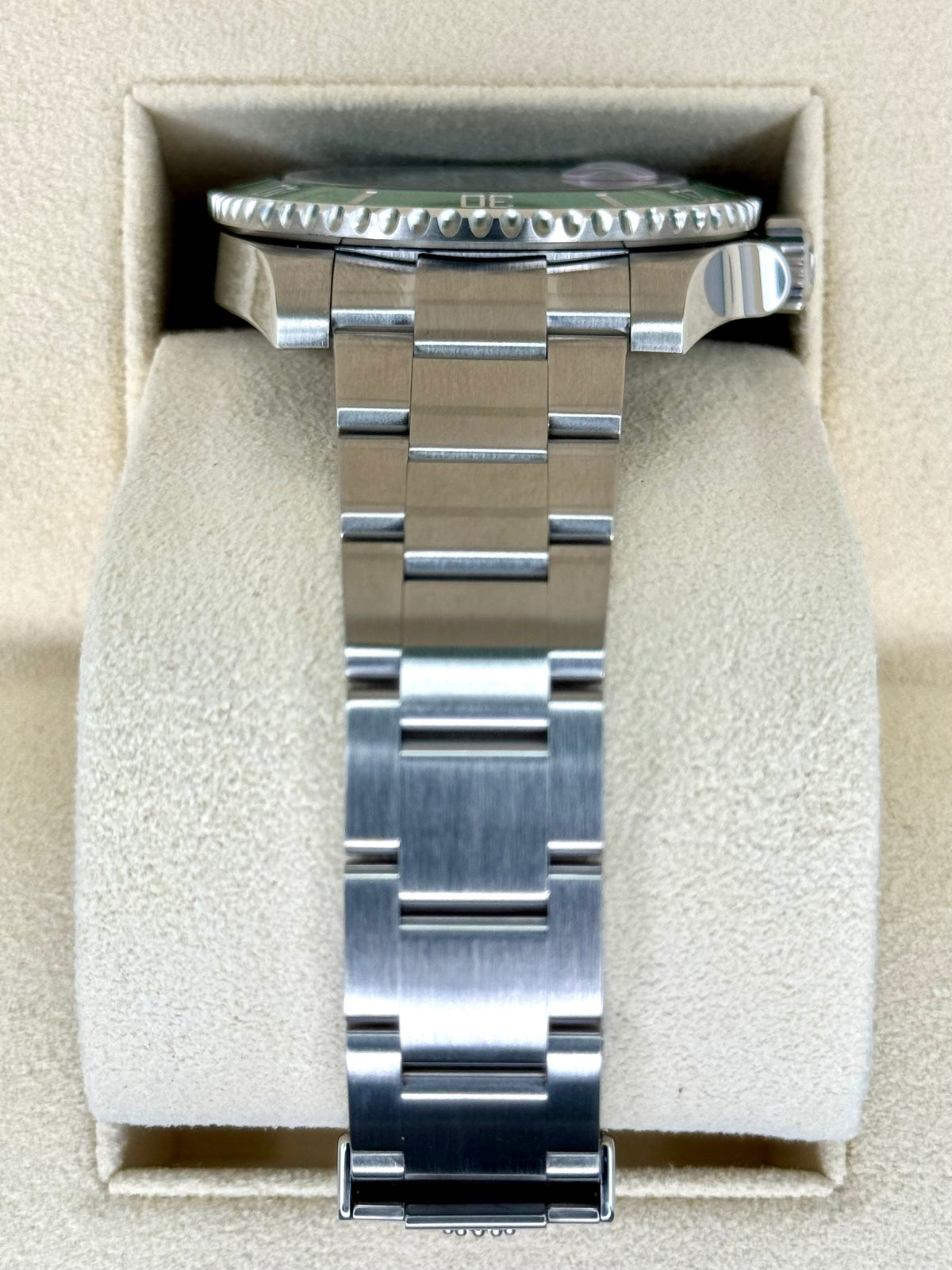 2019 Rolex Submariner "Hulk" 40mm 116610LV Green Dial