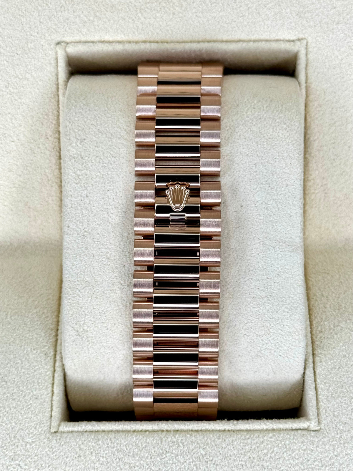 2024 Rolex Day-Date 40mm 228235 Rose Gold Chocolate Dial