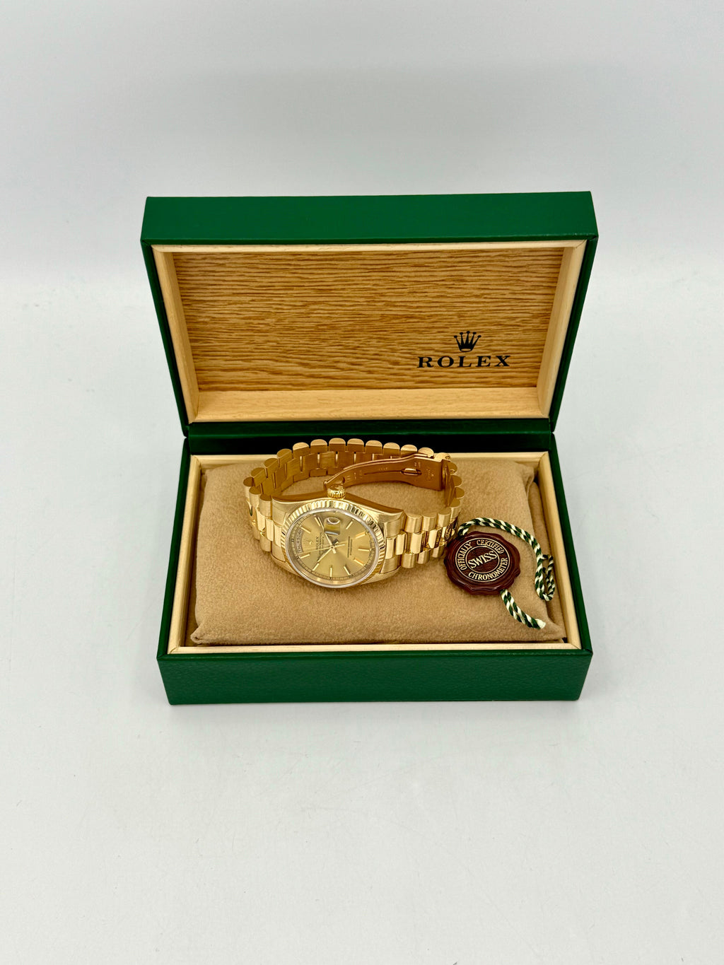 1995 Rolex Day-Date 36mm 18238 Presidential Champagne Dial