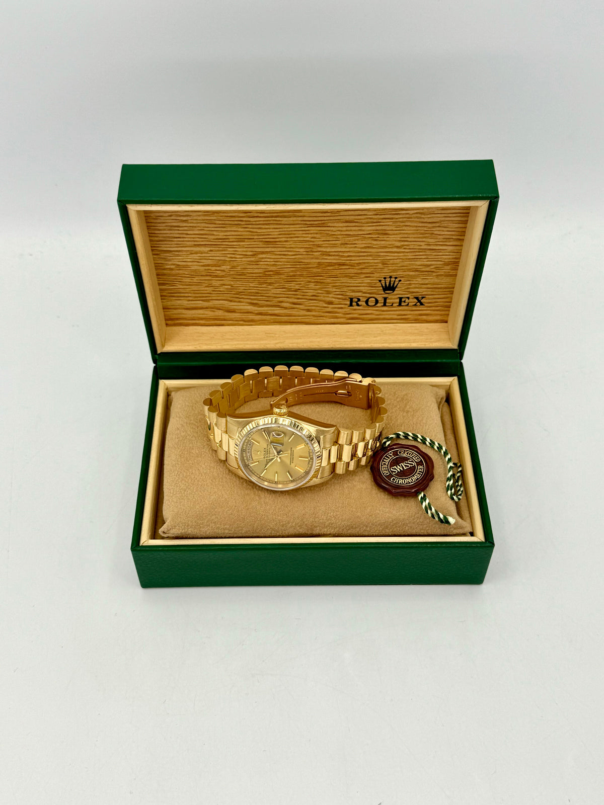 1995 Rolex Day-Date 36mm 18238 Presidential Champagne Dial