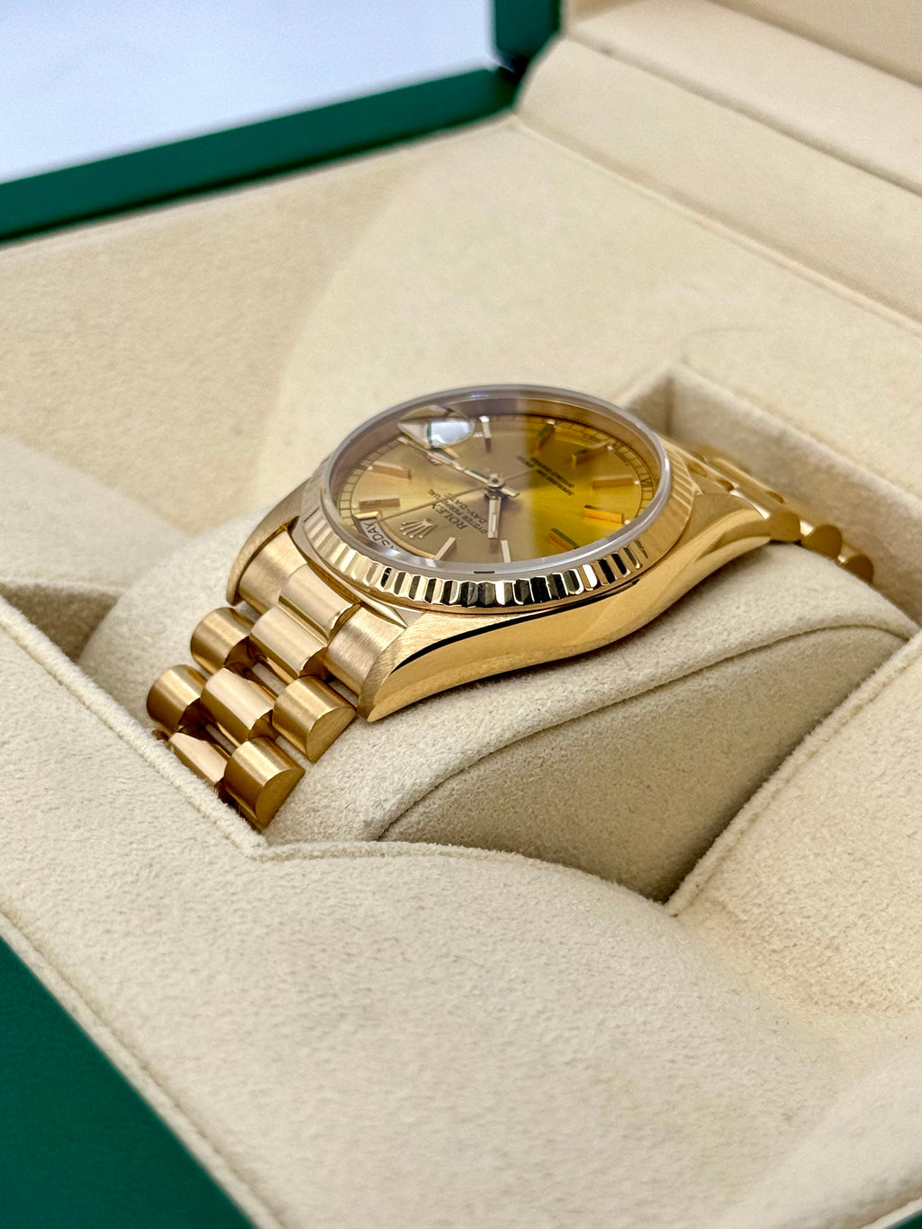 1995 Rolex Day-Date 36mm 18238 Presidential Champagne Dial