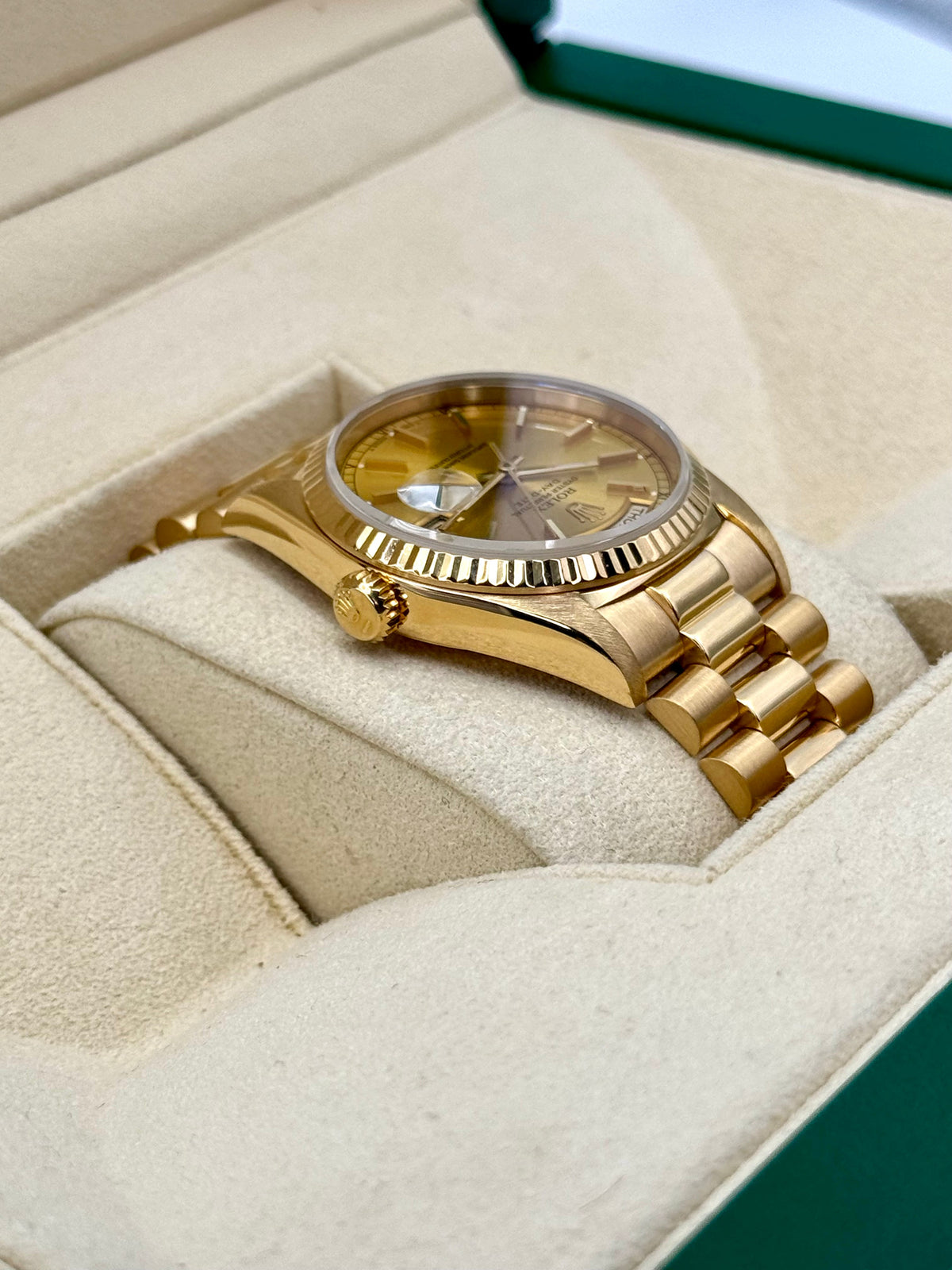 1995 Rolex Day-Date 36mm 18238 Presidential Champagne Dial
