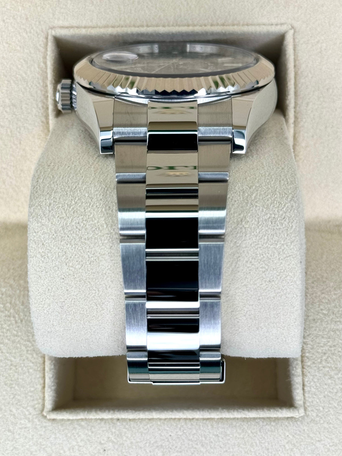 2023 Rolex Sky-Dweller 42mm 326934 Oyster Black Dial
