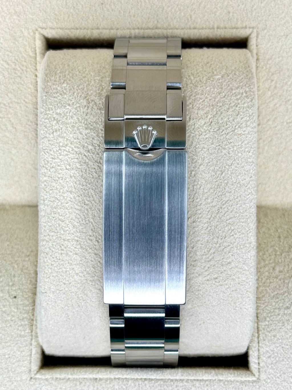 2018 Rolex Submariner “Hulk” 40mm 116610LV Green Dial