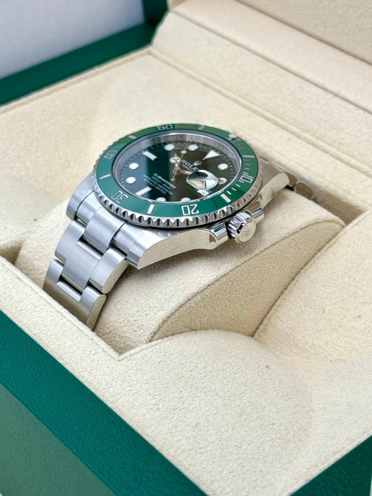 2018 Rolex Submariner “Hulk” 40mm 116610LV Green Dial