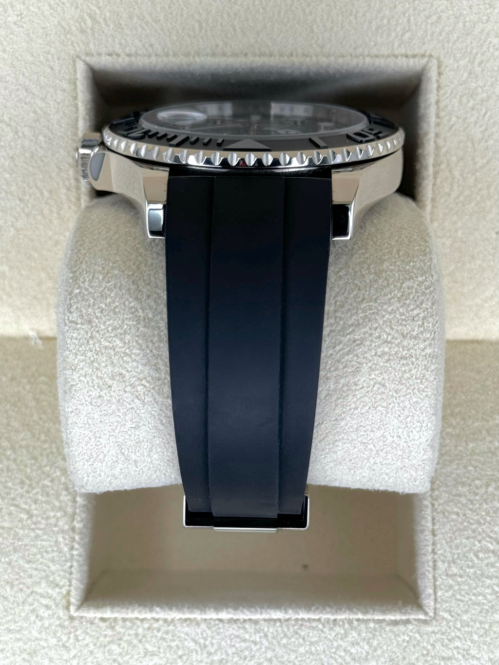 2023 Rolex Yacht-Master 42mm 226659 White Gold Oysterflex Black Dial