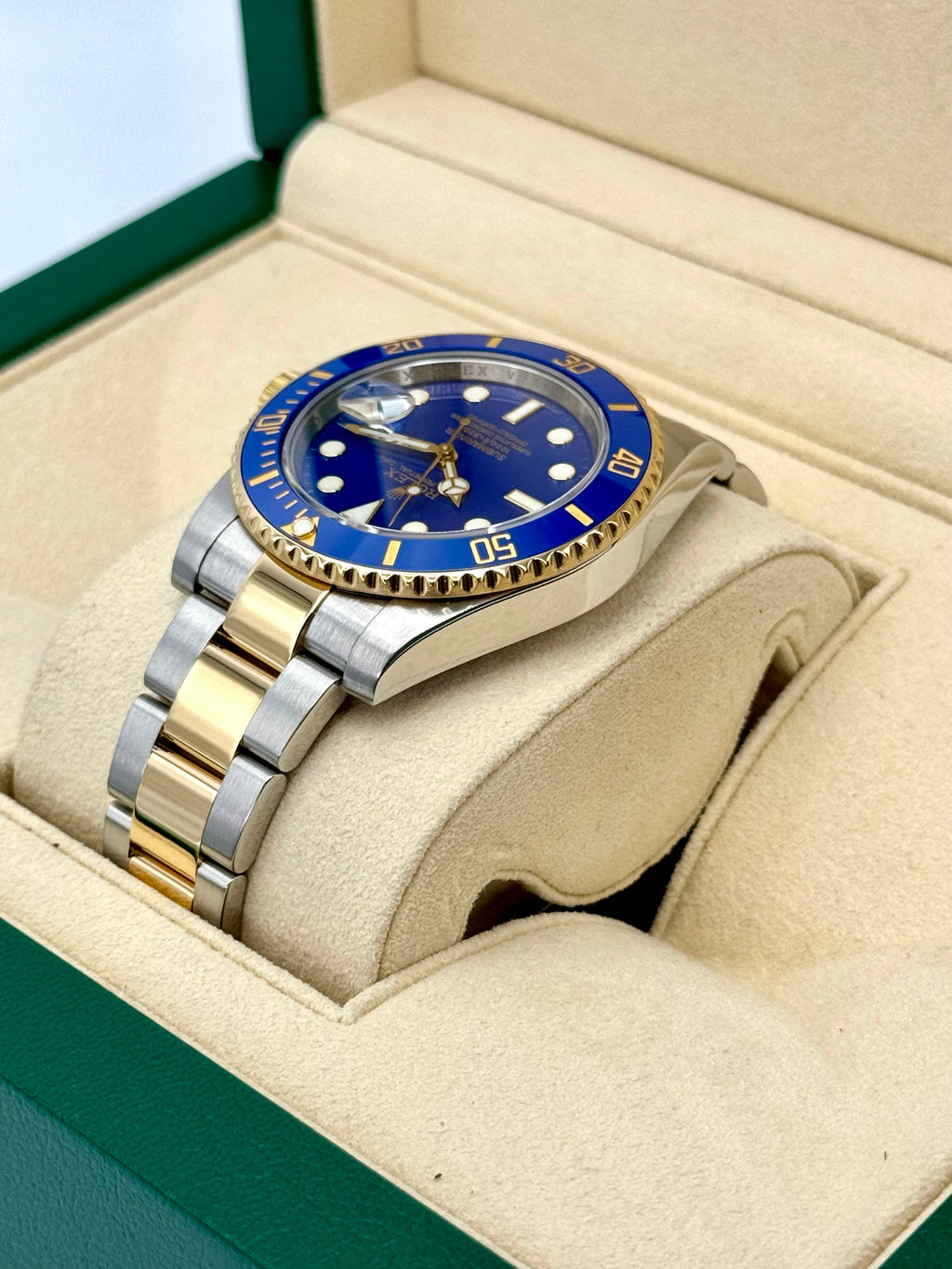 Rolex Submariner “Bluesy” 40mm 116613LB Two-Tone Flat Blue Dial