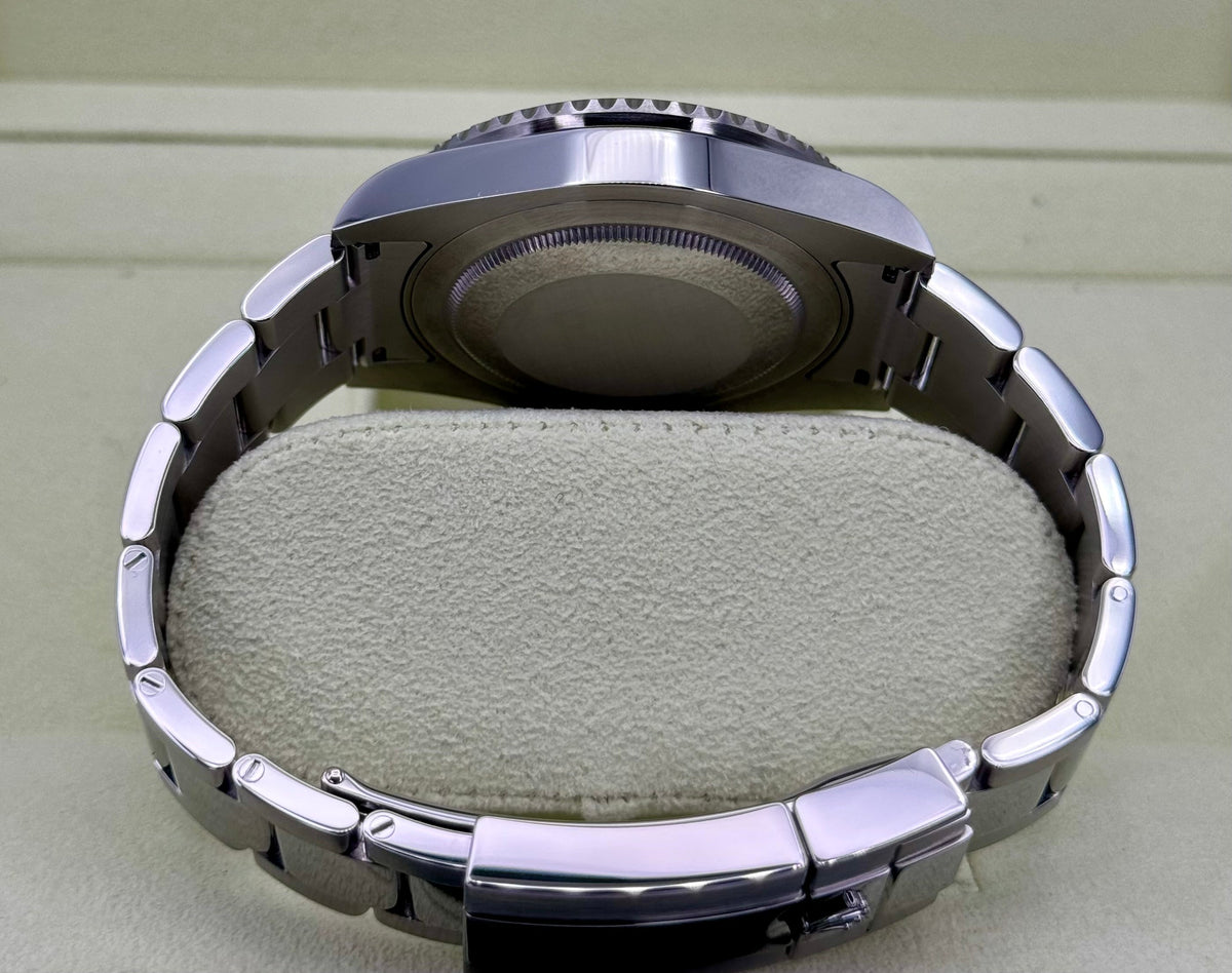 2013 Rolex GMT-Master II 40mm 116710LN Stainless Steel Black Dial