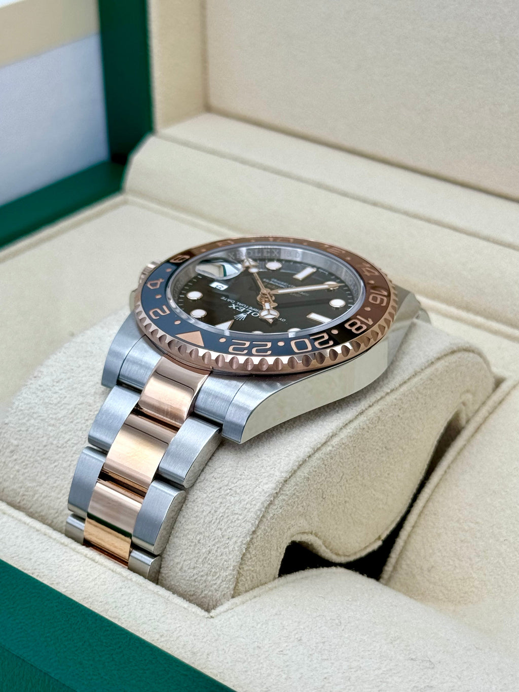 NEW 2023 Rolex GMT-Master II "Rootbeer" 40mm 126711CHNR Two-Tone