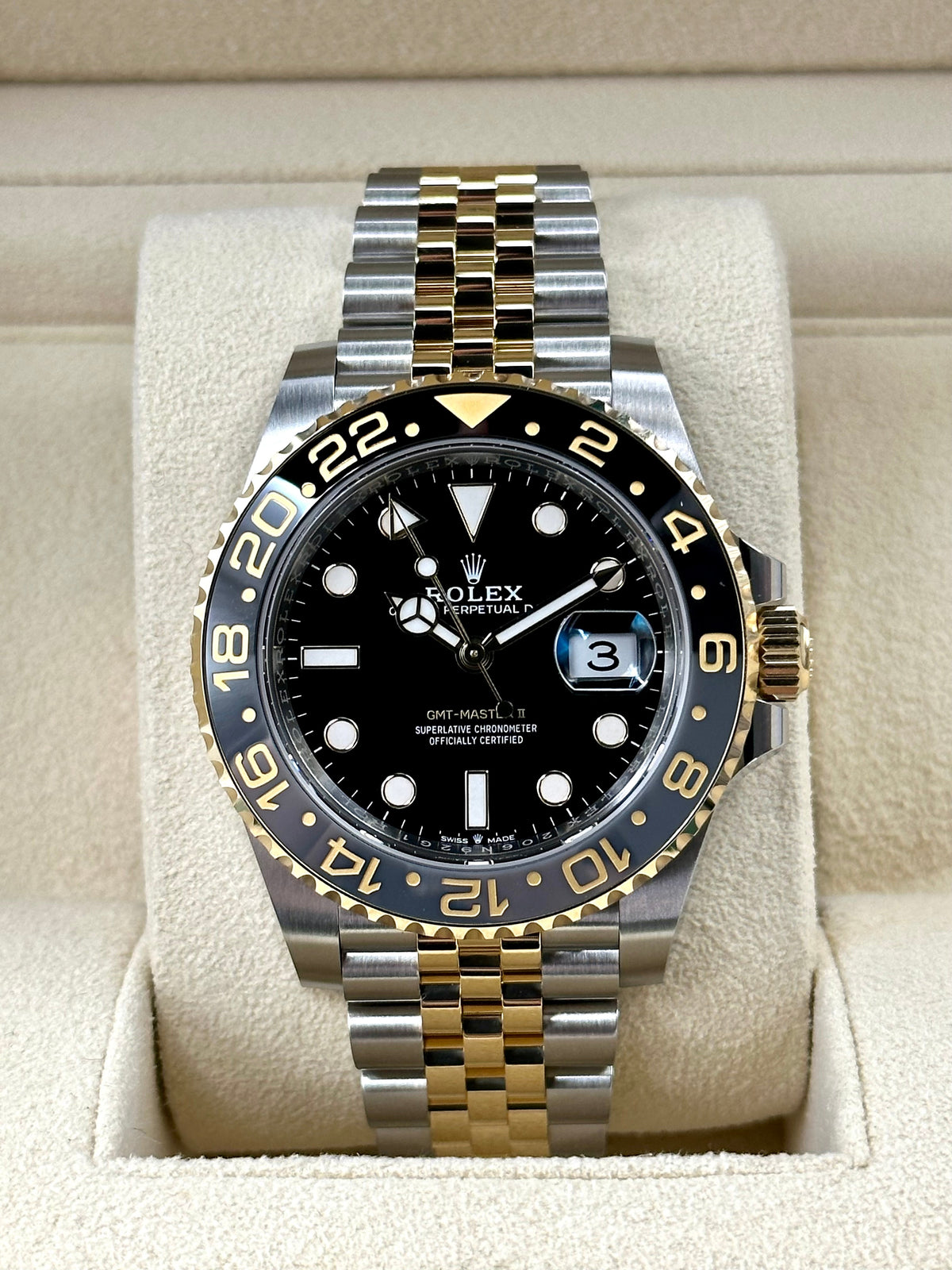 NEW 2023 Rolex GMT-Master II 40mm 126713GRNR Two-Tone Jubilee Black Dial