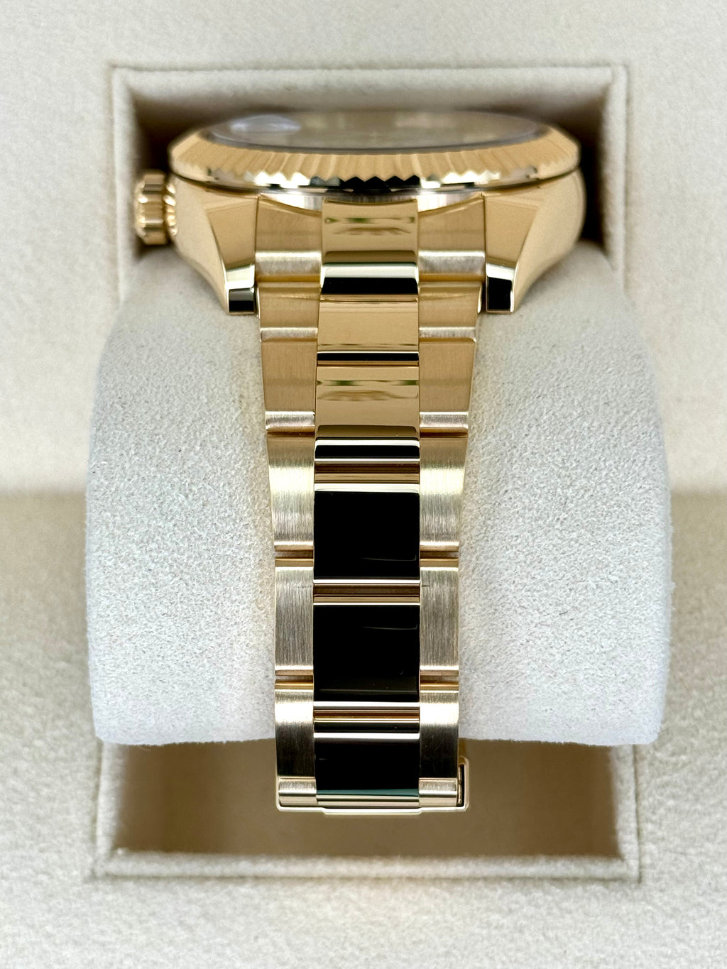 2022 Rolex Sky-Dweller 42mm 326938 18K Yellow Gold Oyster White Dial
