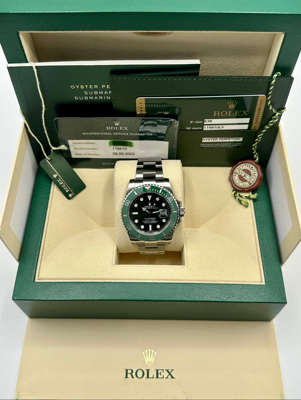 2015 Rolex Submariner "Hulk" 40mm 116610LV Green Dial