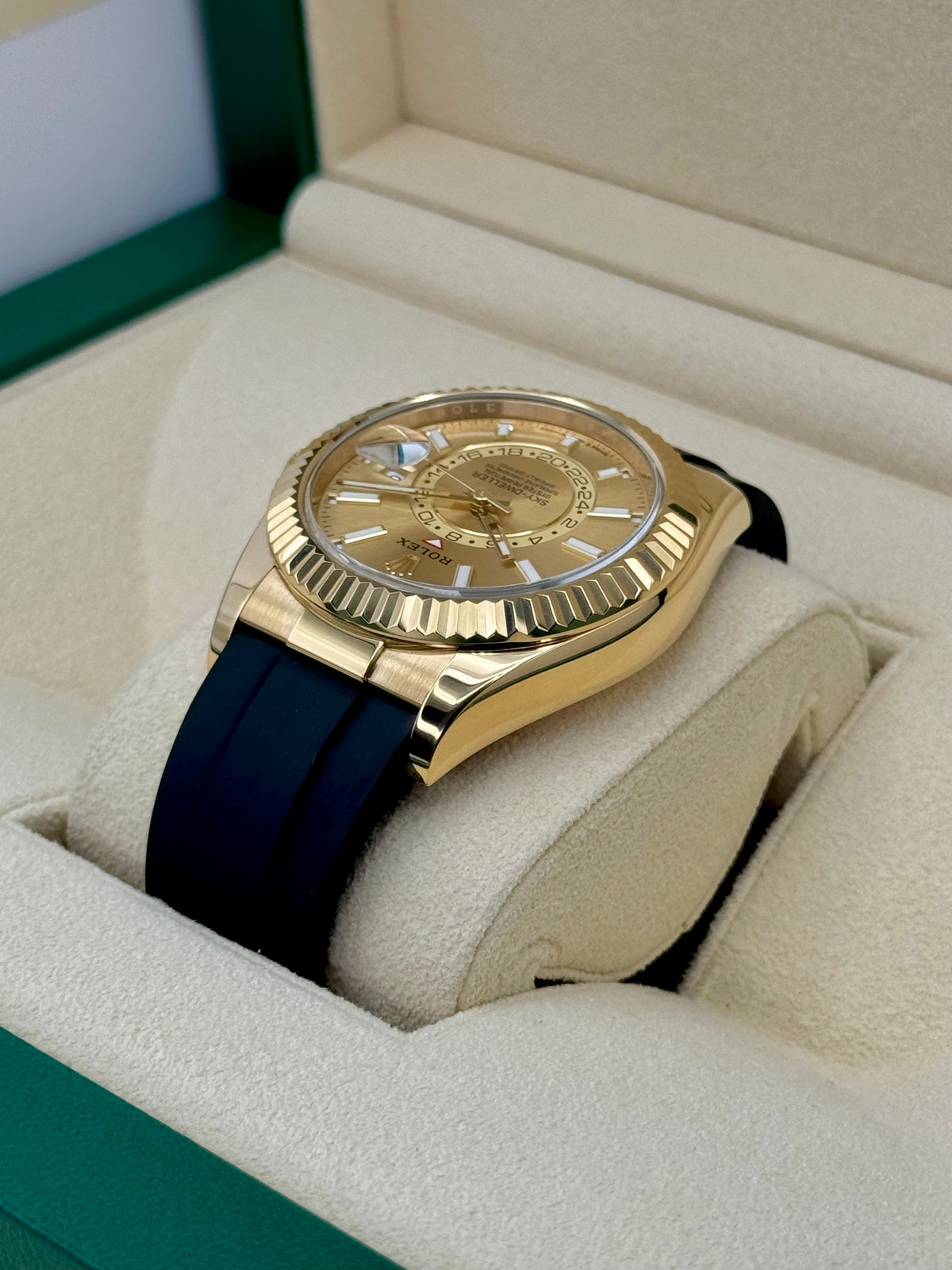 2024 Rolex Sky-Dweller 42mm 336238 Yellow Gold Oysterflex Champagne Dial