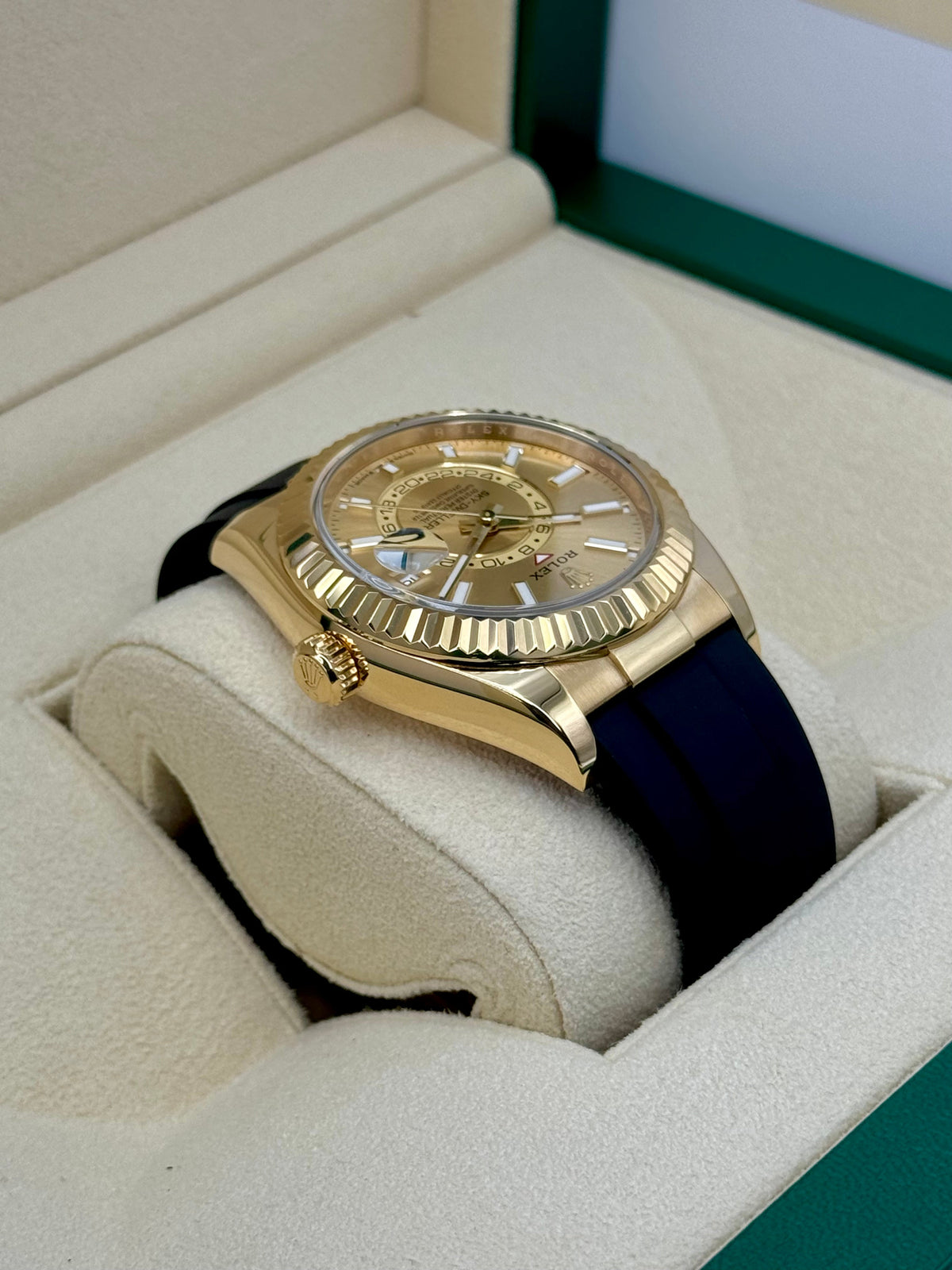 2024 Rolex Sky-Dweller 42mm 336238 Yellow Gold Oysterflex Champagne Dial