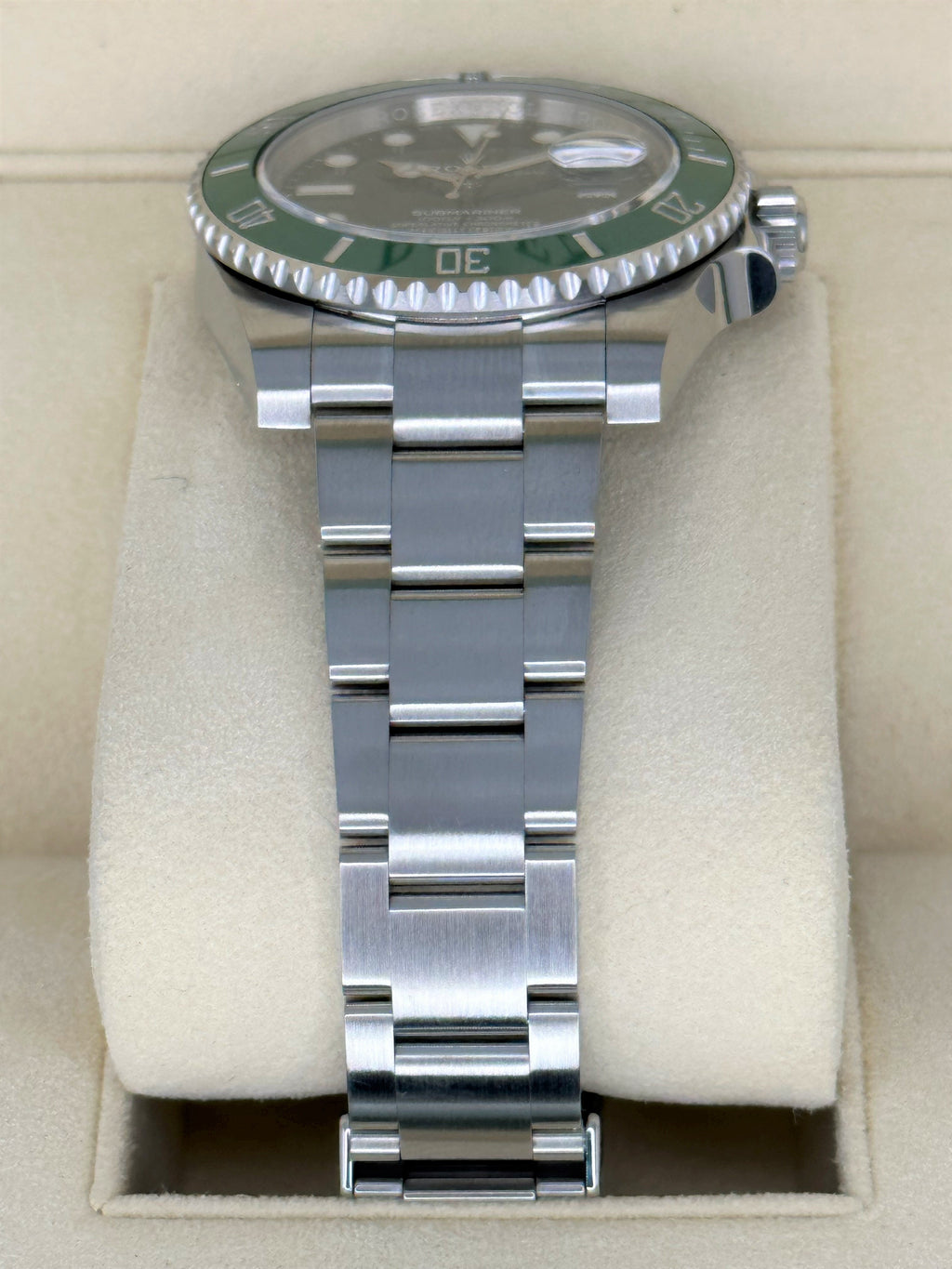 2018 Rolex Submariner "Hulk" 40mm 116610LV Green Dial