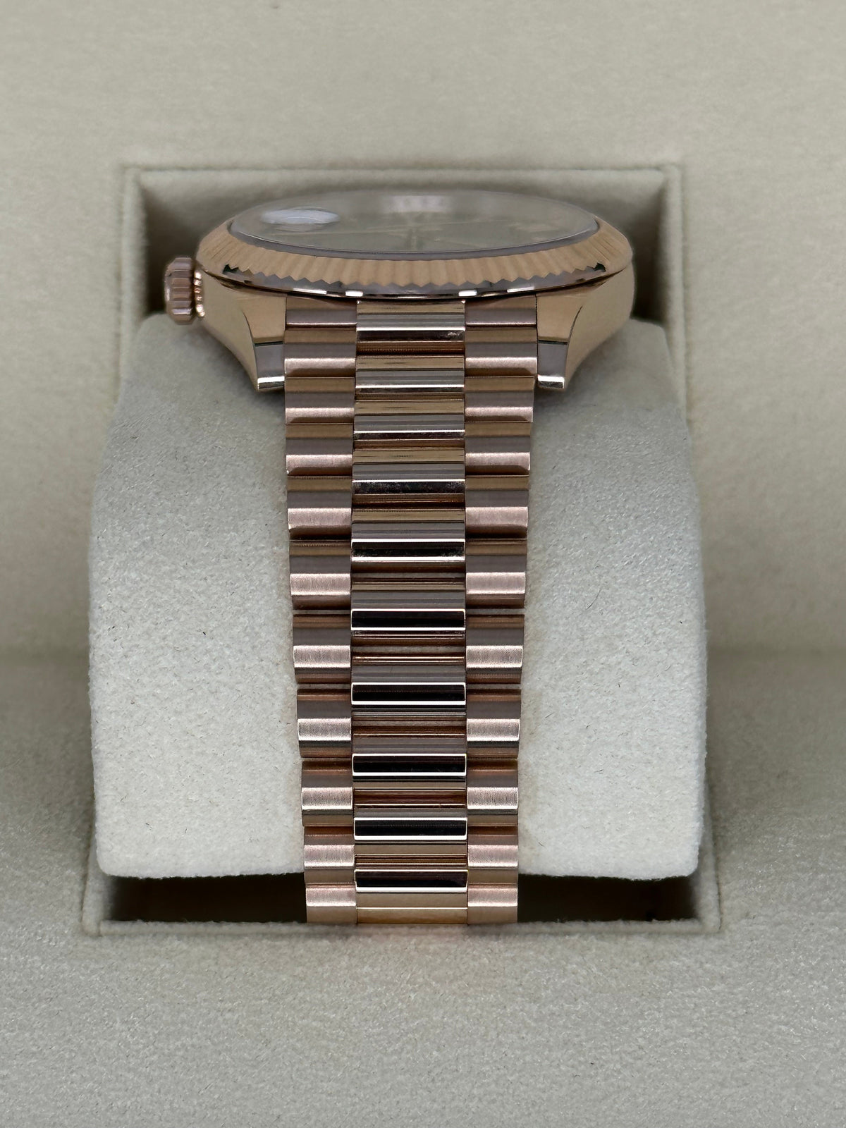 NEW 2022 Rolex Day-Date 40mm 228235 Presidential Rose Gold Olive Dial