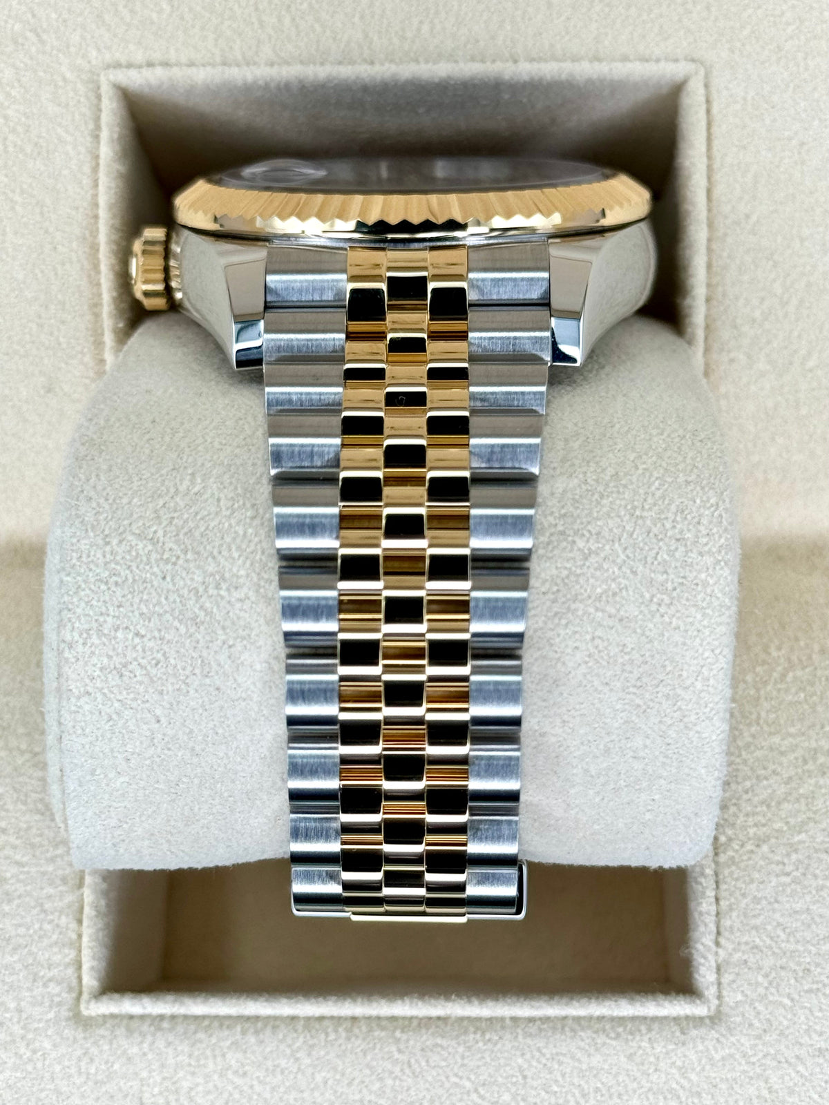 2023 Rolex Sky-Dweller 42mm 326933 Two-Tone Jubilee Black Dial