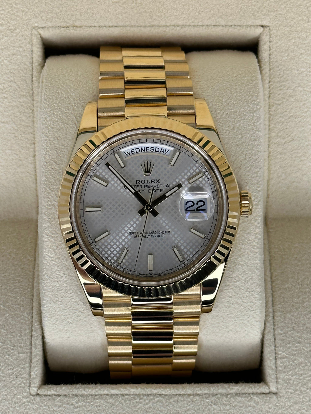 Rolex Day-Date 40mm 228238 Presidential Silver Motif Dial