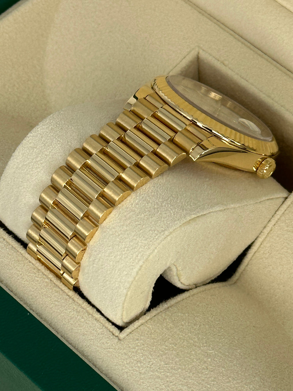Rolex Day-Date 40mm 228238 Presidential Silver Motif Dial