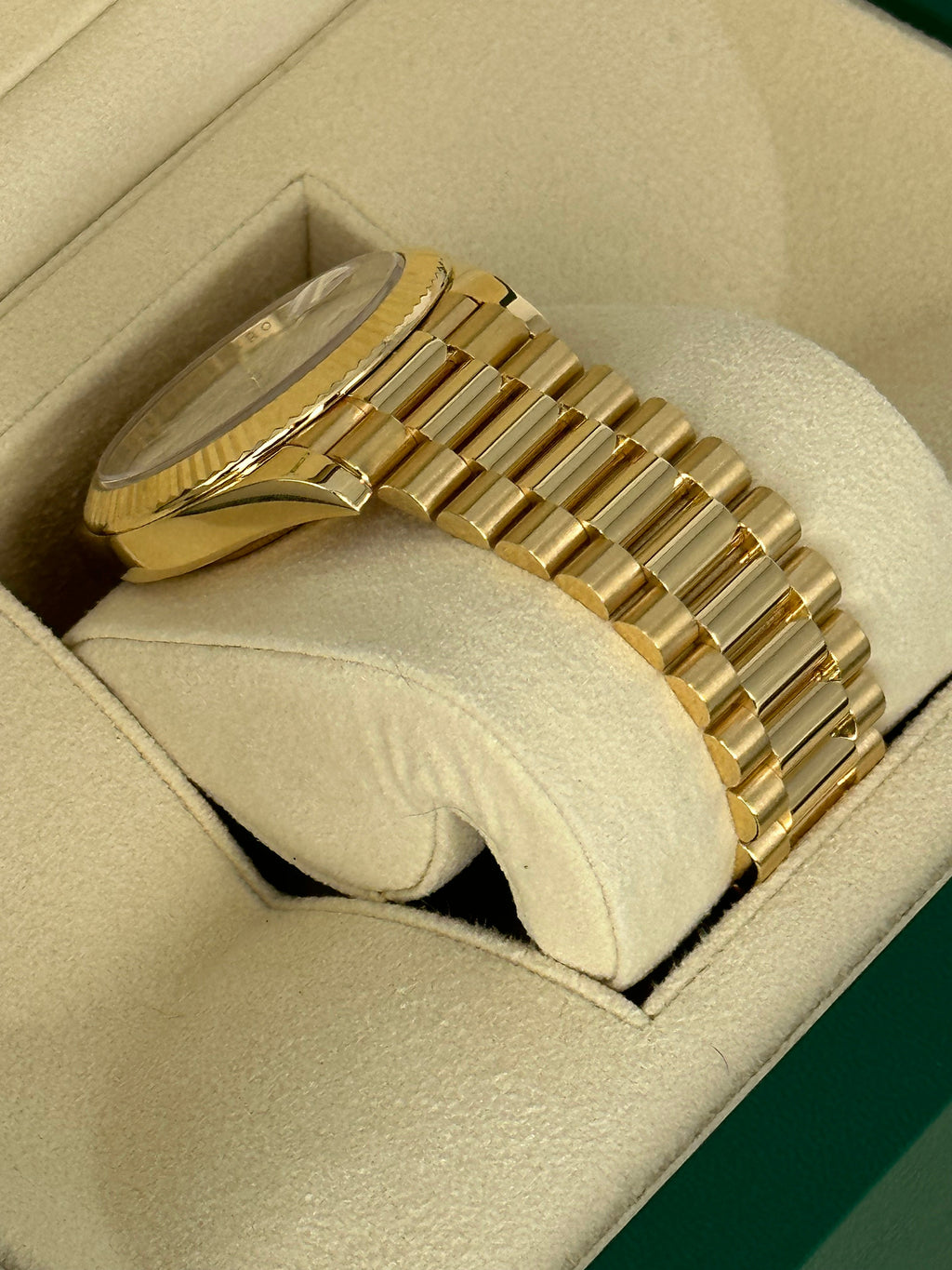 Rolex Day-Date 40mm 228238 Presidential Silver Motif Dial