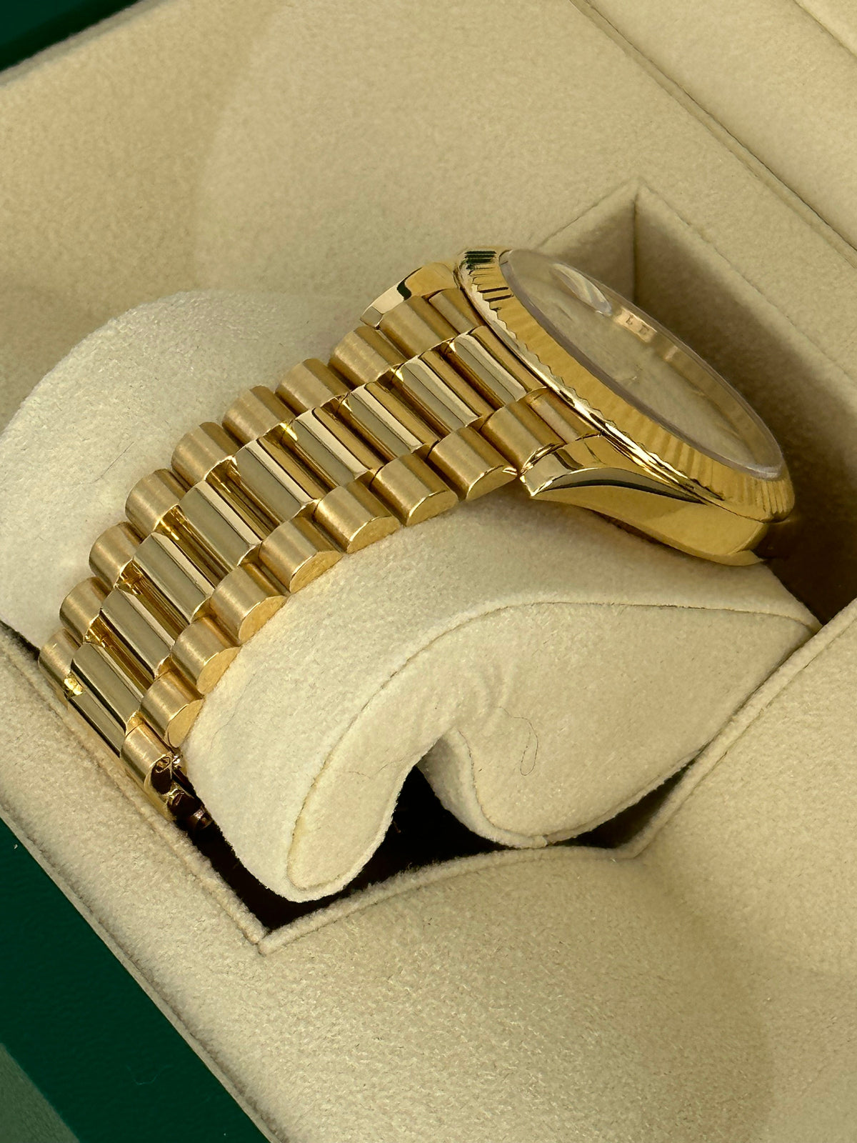 Rolex Day-Date 40mm 228238 Presidential Silver Motif Dial