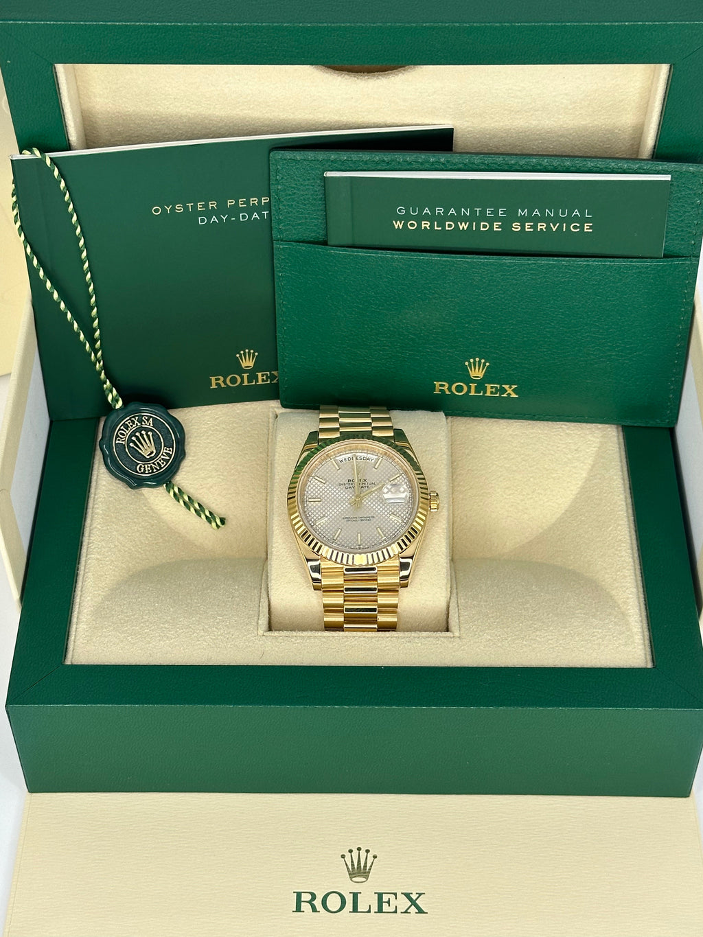 Rolex Day-Date 40mm 228238 Presidential Silver Motif Dial