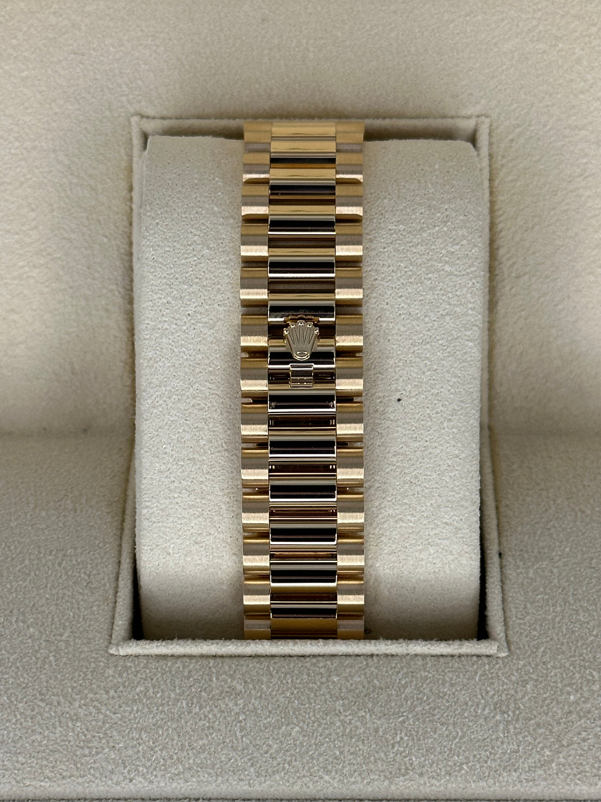 2021 Rolex Day-Date 36mm 128238 Mother of Pearl Diamond Dial