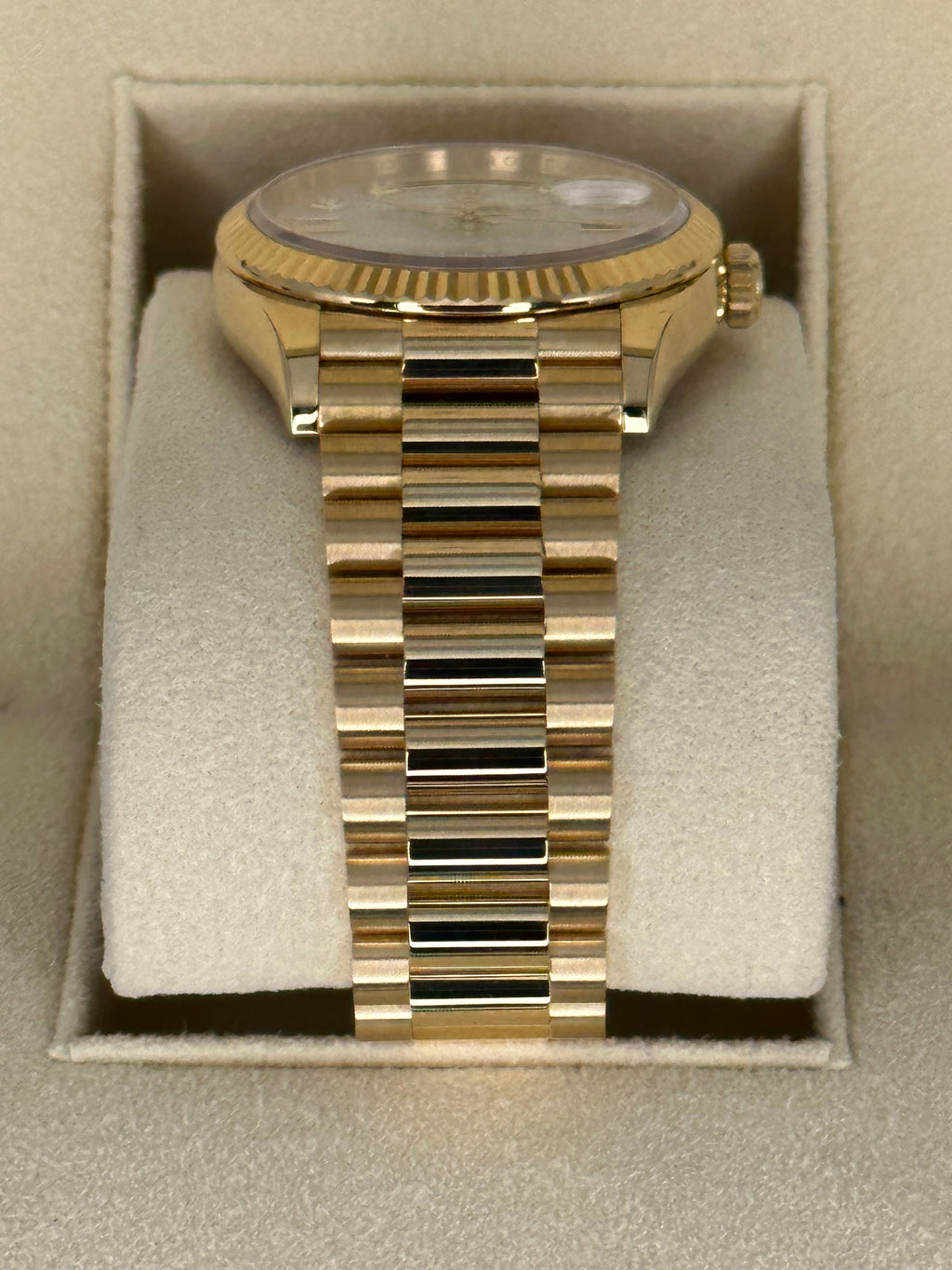 2021 Rolex Day-Date 36mm 128238 Mother of Pearl Diamond Dial