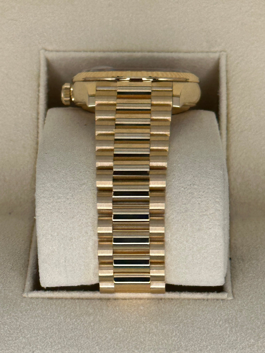 2021 Rolex Day-Date 36mm 128238 Mother of Pearl Diamond Dial