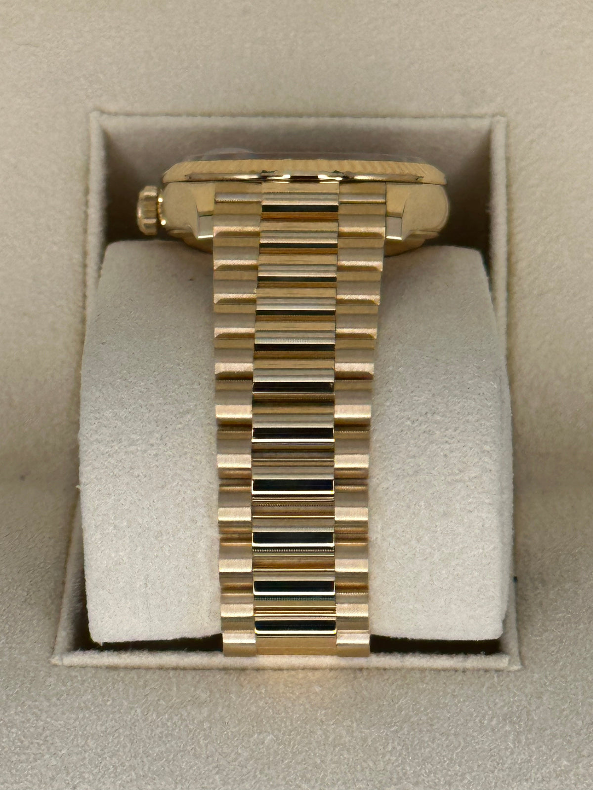 2021 Rolex Day-Date 36mm 128238 Mother of Pearl Diamond Dial