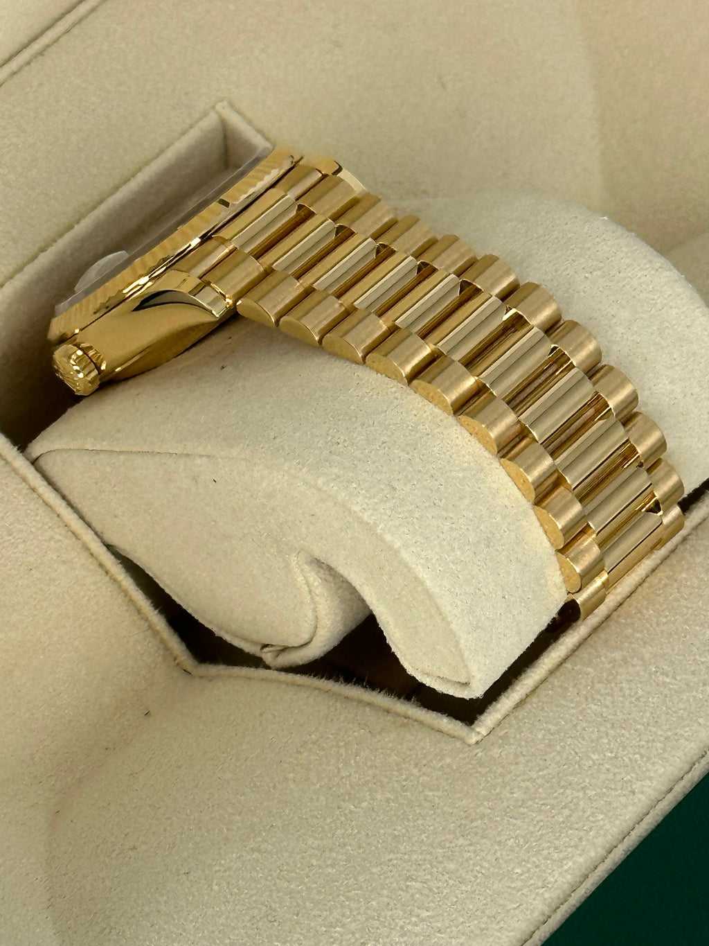 2021 Rolex Day-Date 36mm 128238 Mother of Pearl Diamond Dial
